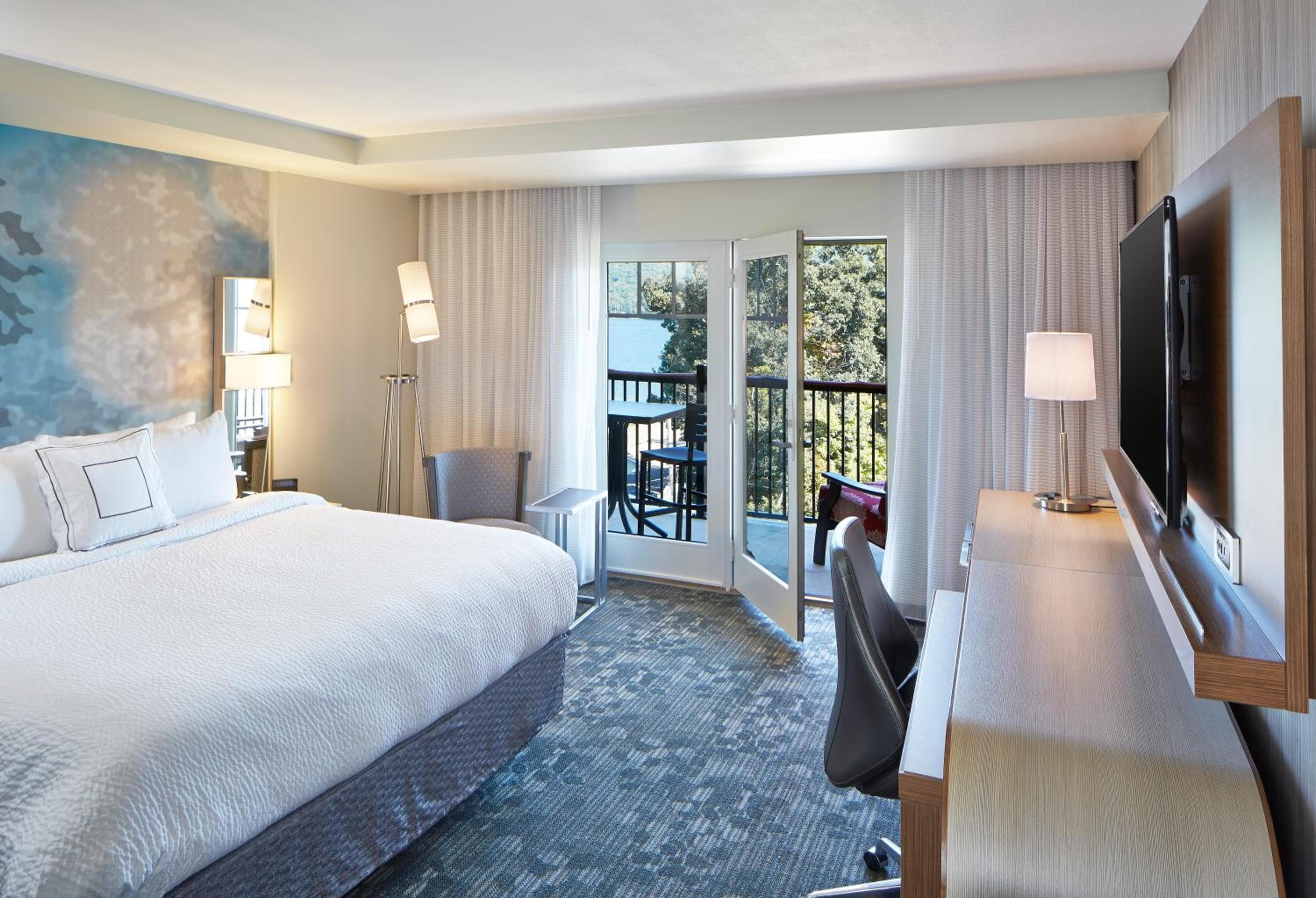Courtyard by Marriott Lake George