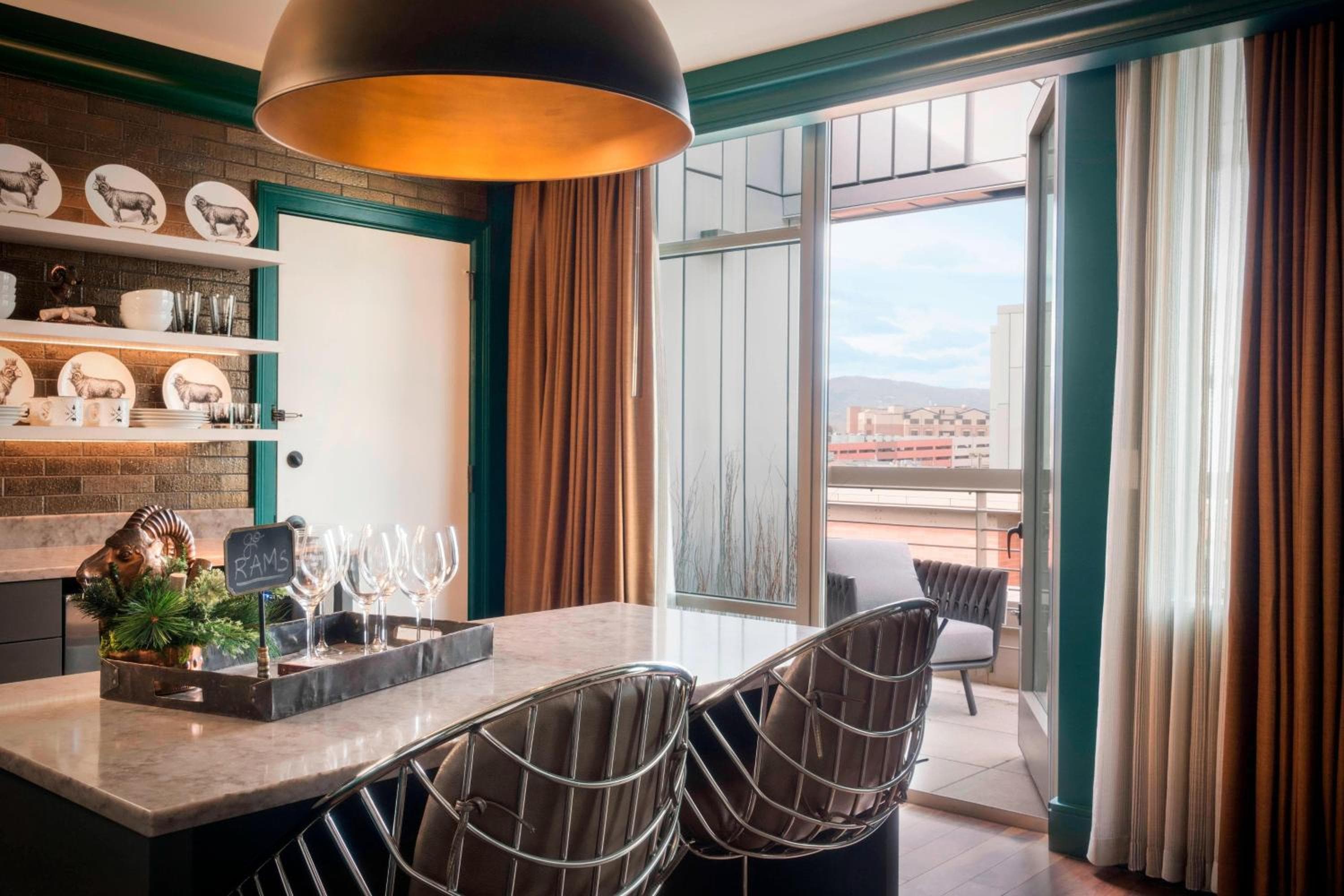 The Elizabeth Hotel, Autograph Collection
