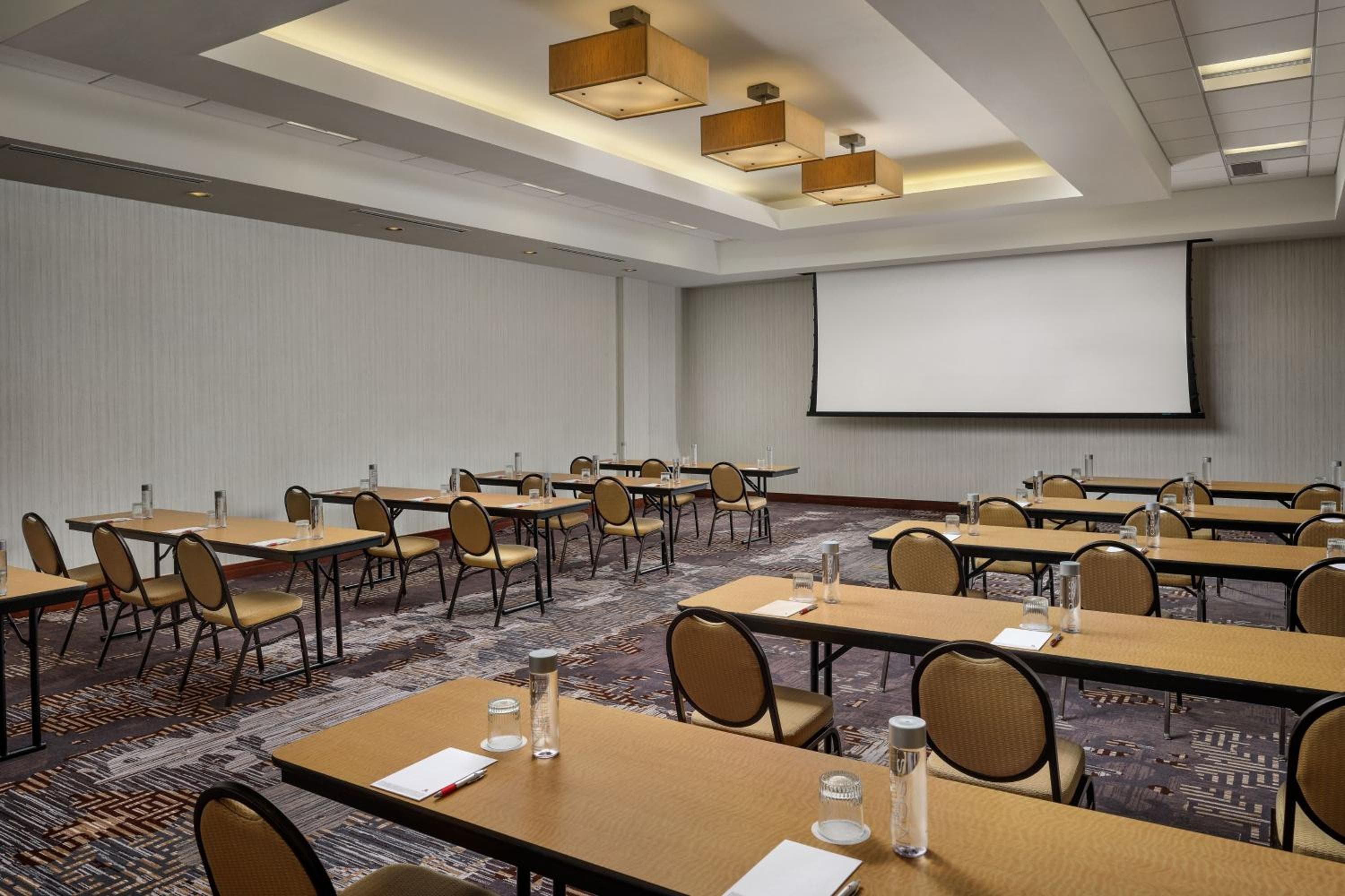Minneapolis Marriott Northwest Hotel & Conference Center