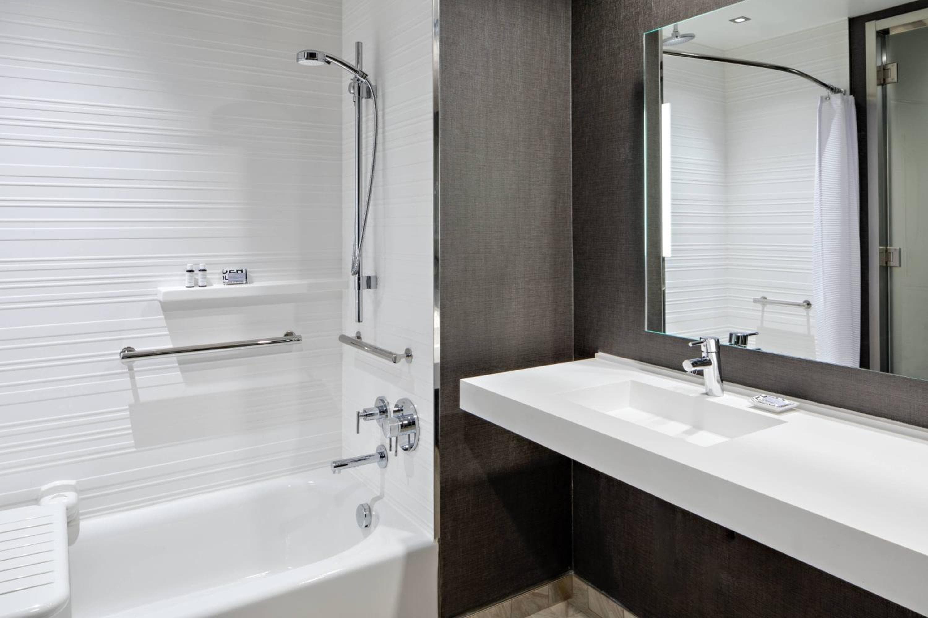 AC Hotel by Marriott Grand Rapids Downtown
