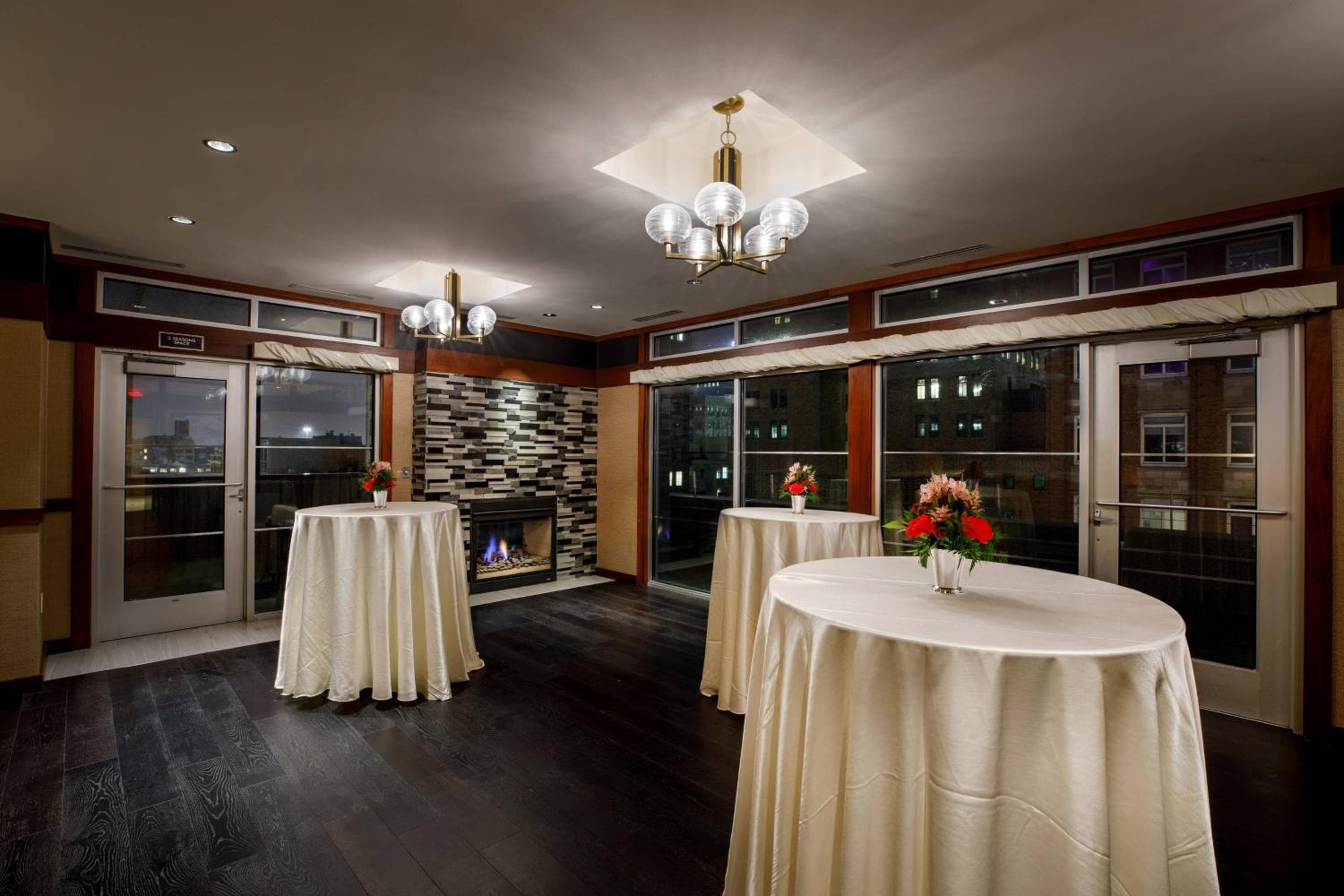 Hotel Metro, Autograph Collection