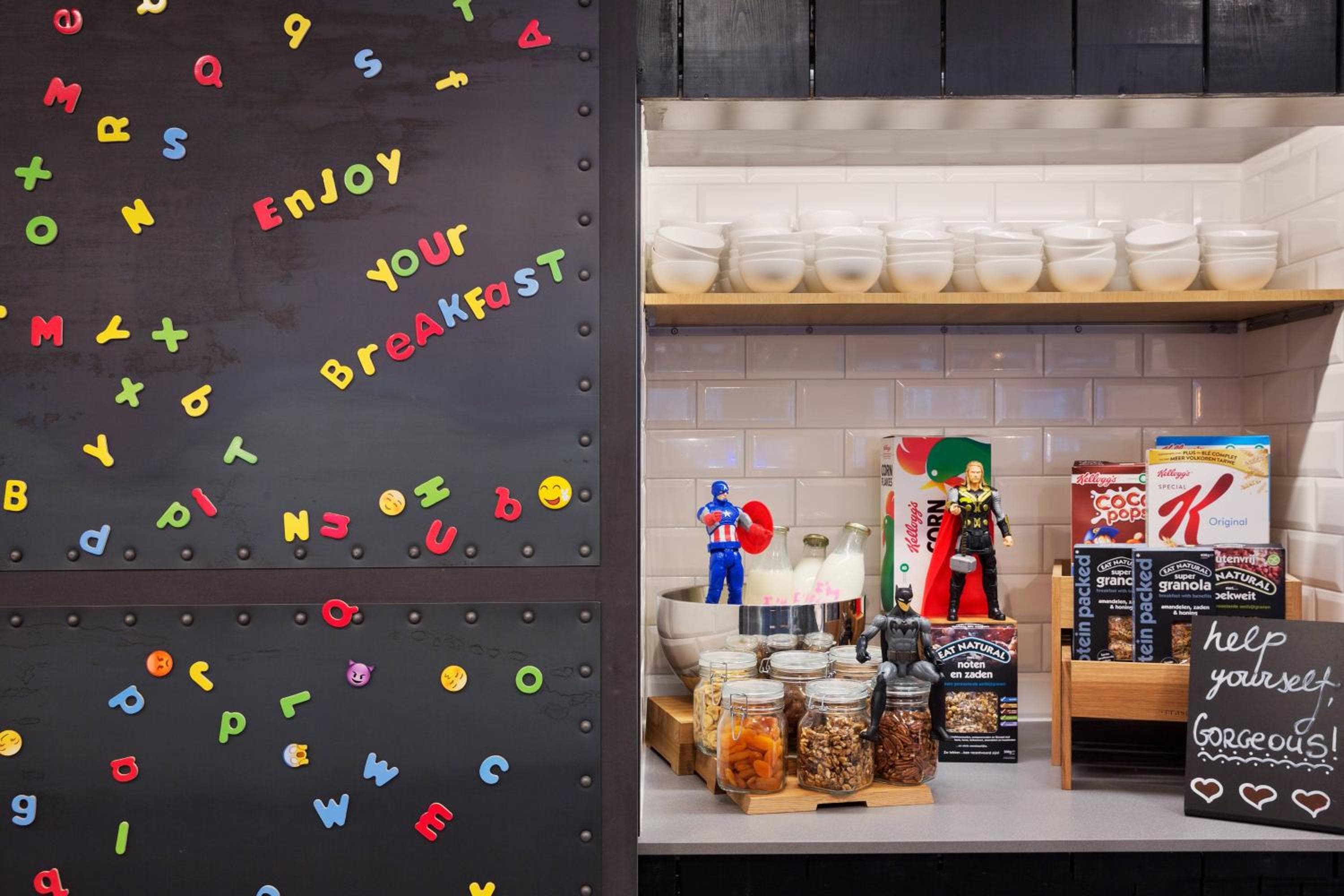 Moxy Amsterdam Houthavens