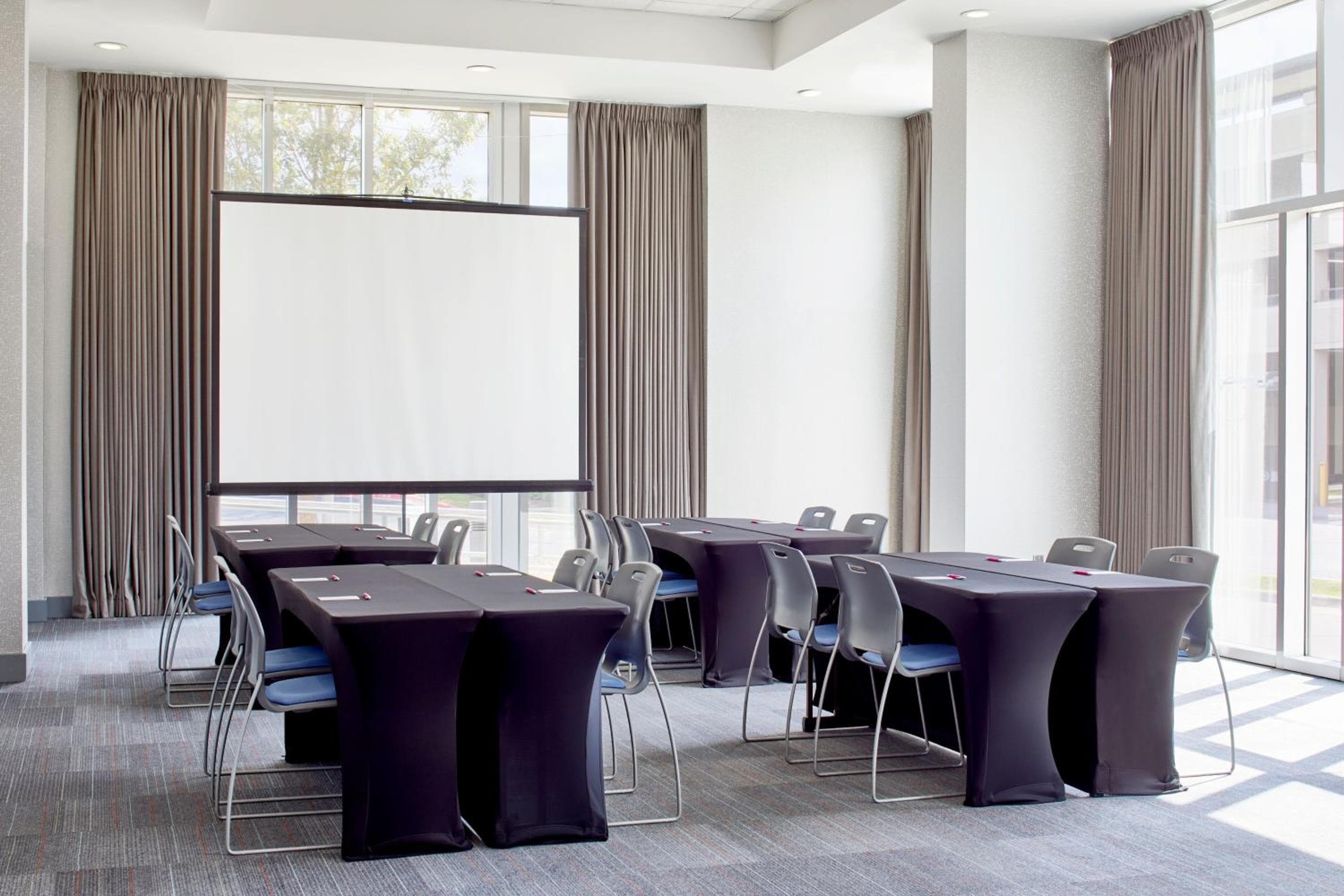 Aloft by Marriott Austin at The Domain