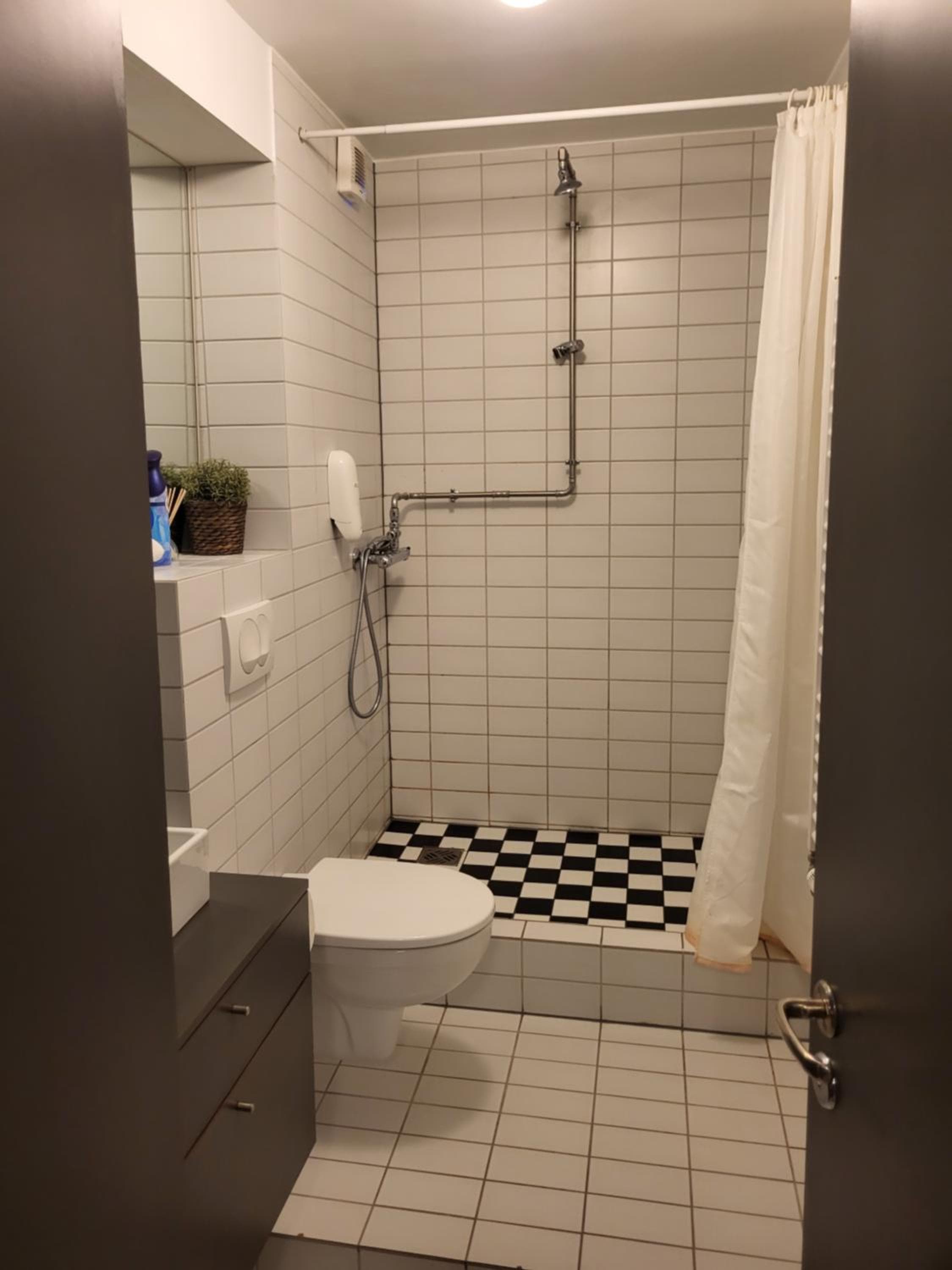Astro Apartments