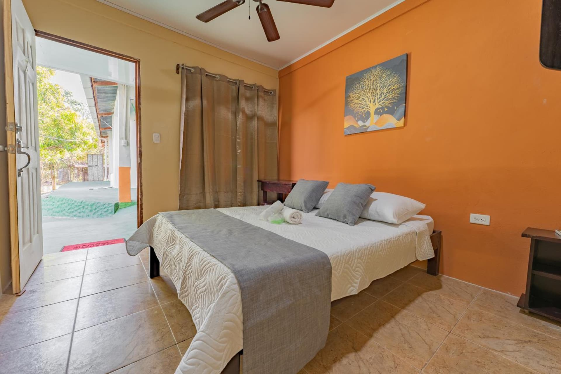 Hotel El Cocobolo Food&Rest Room 2 B&B WiFi AC Pkg Free Swimmingpool