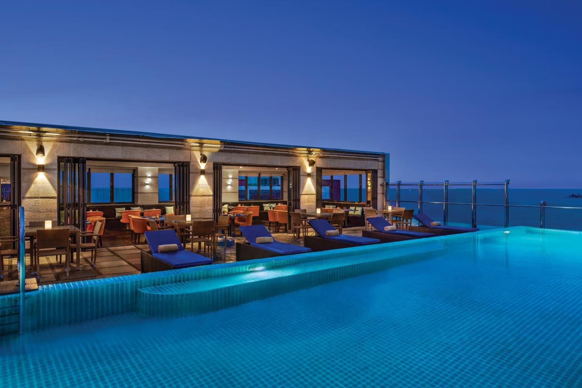 Jen Maldives Male by Shangri-La