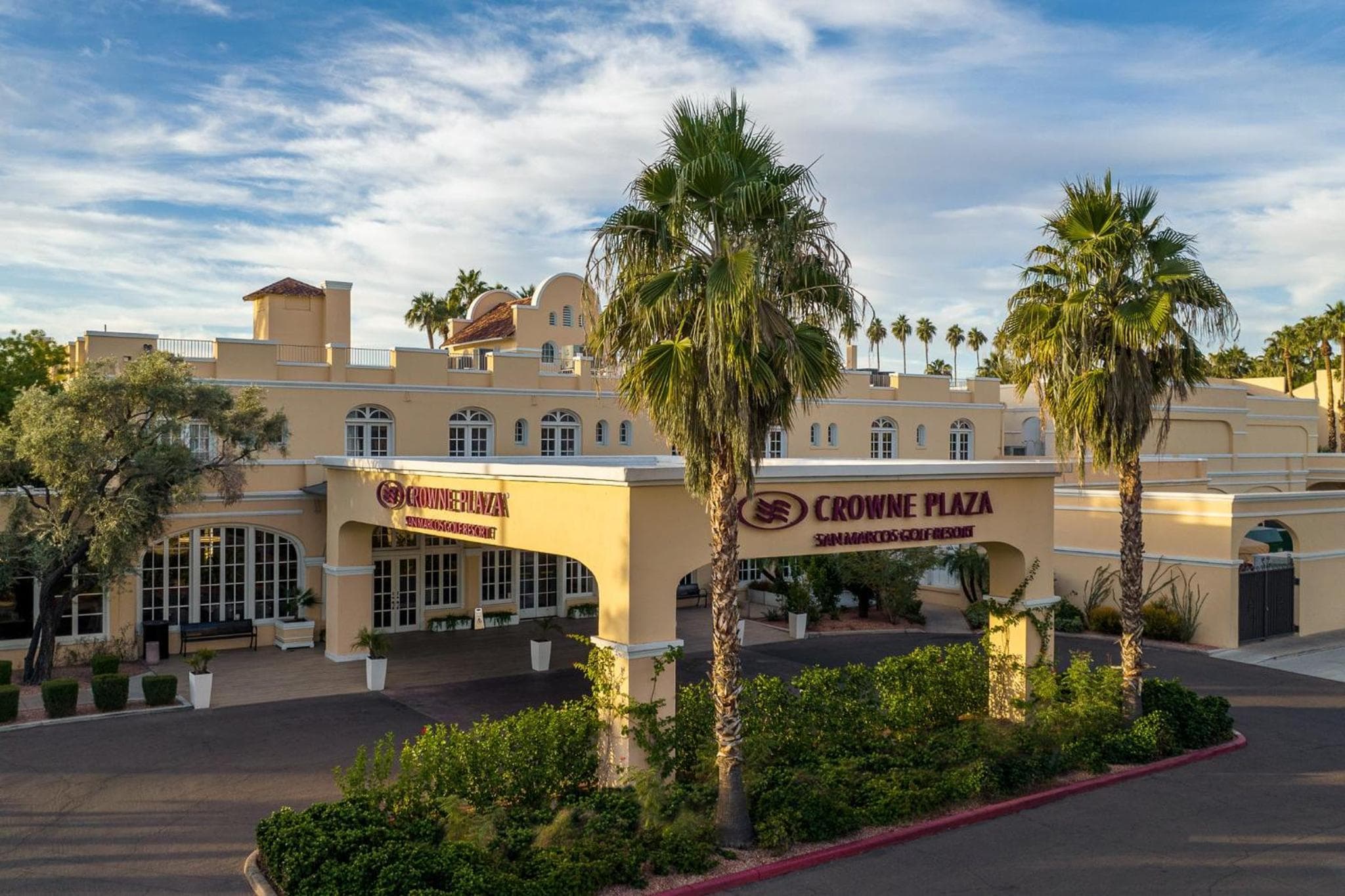Crowne Plaza Phoenix - Chandler Golf Resort by IHG