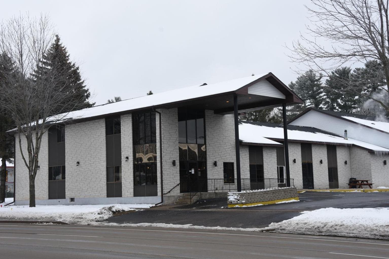 Woodside Dells Hotel & Suites