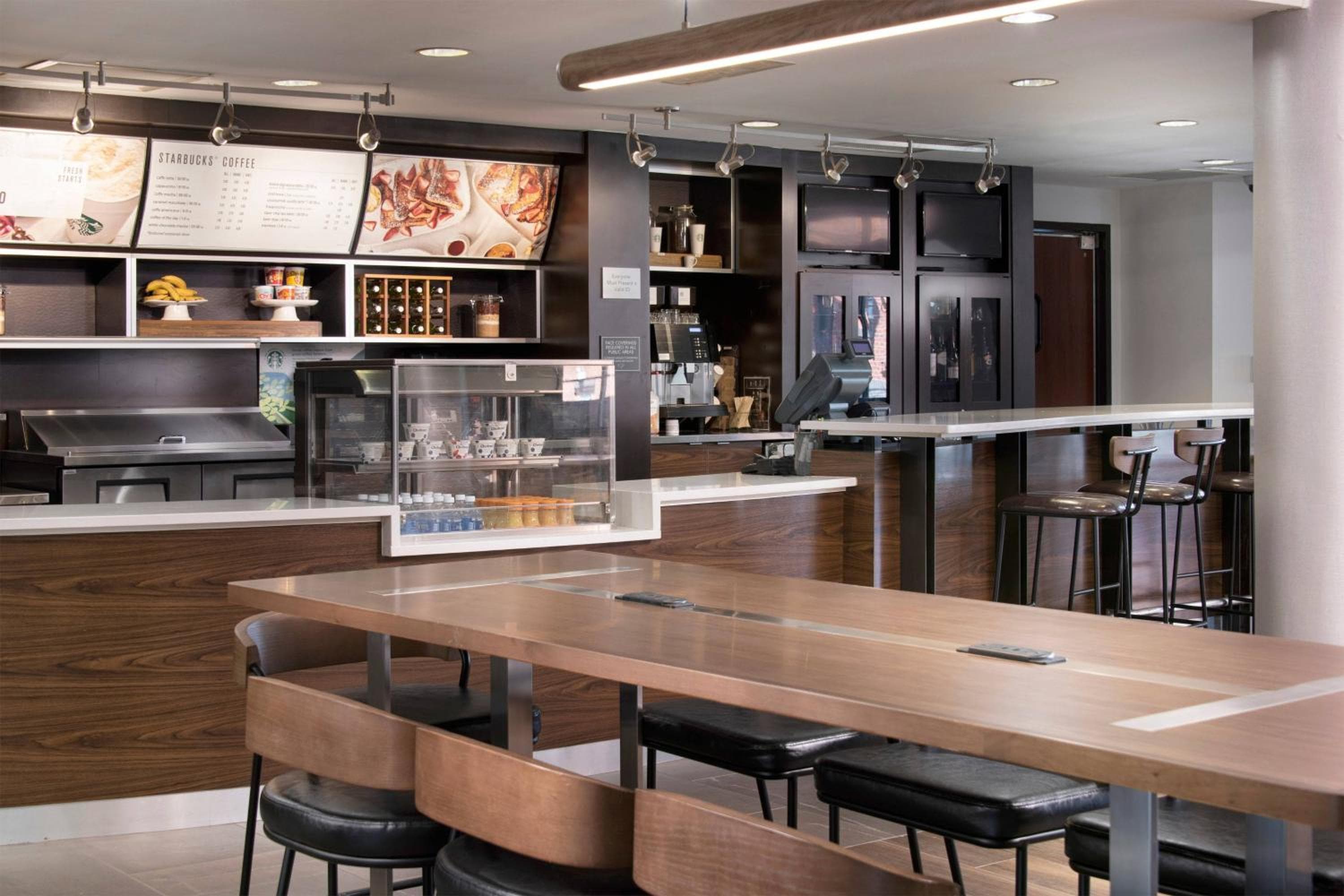 Courtyard by Marriott Memphis Collierville