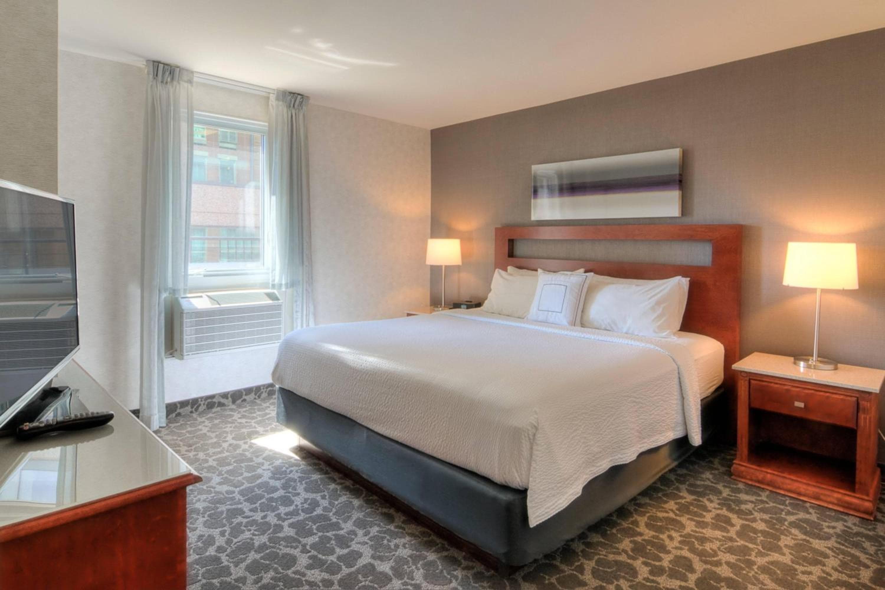 AC Hotel by Marriott Old Montreal
