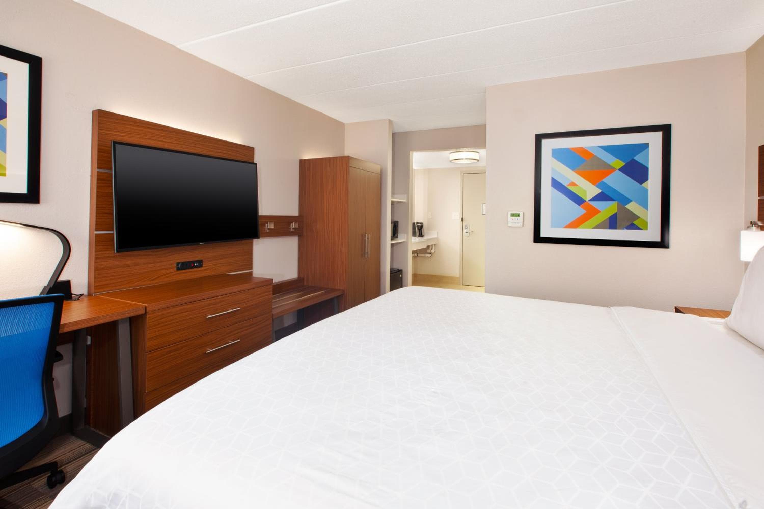 Holiday Inn Express Fairfax-Arlington Boulevard by IHG