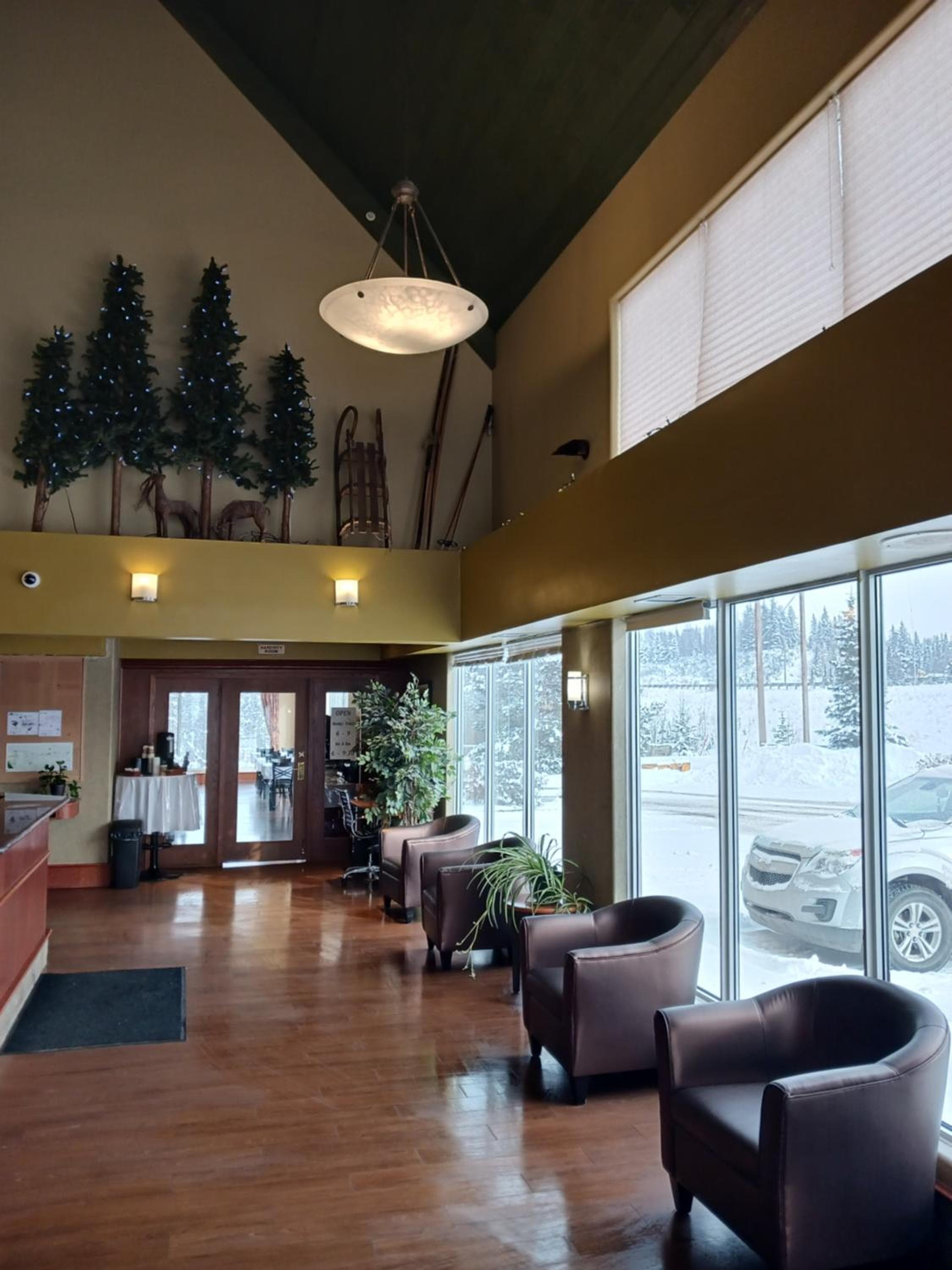 Lakeview Inns & Suites - Hinton