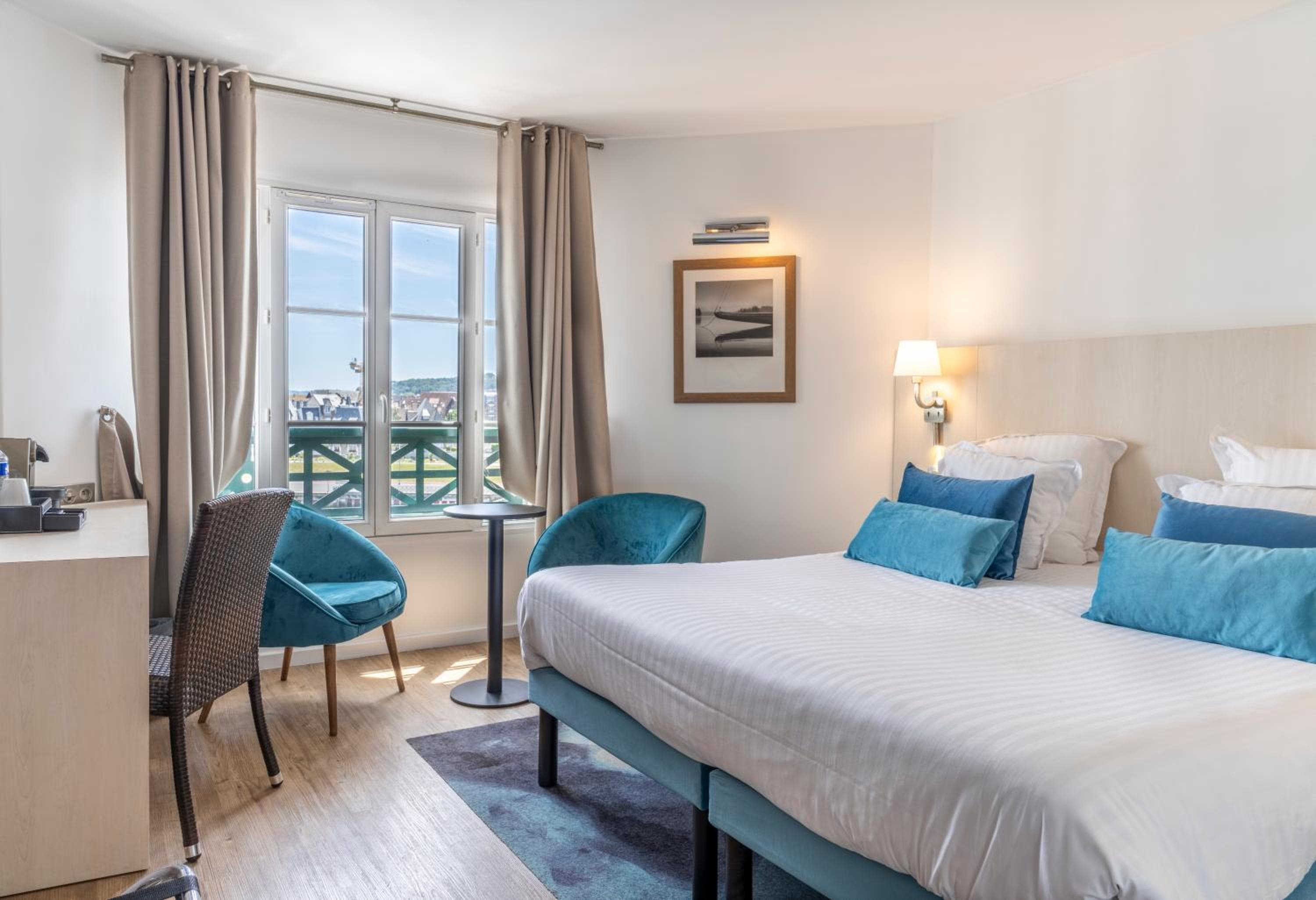 SOWELL HOTELS Le Beach