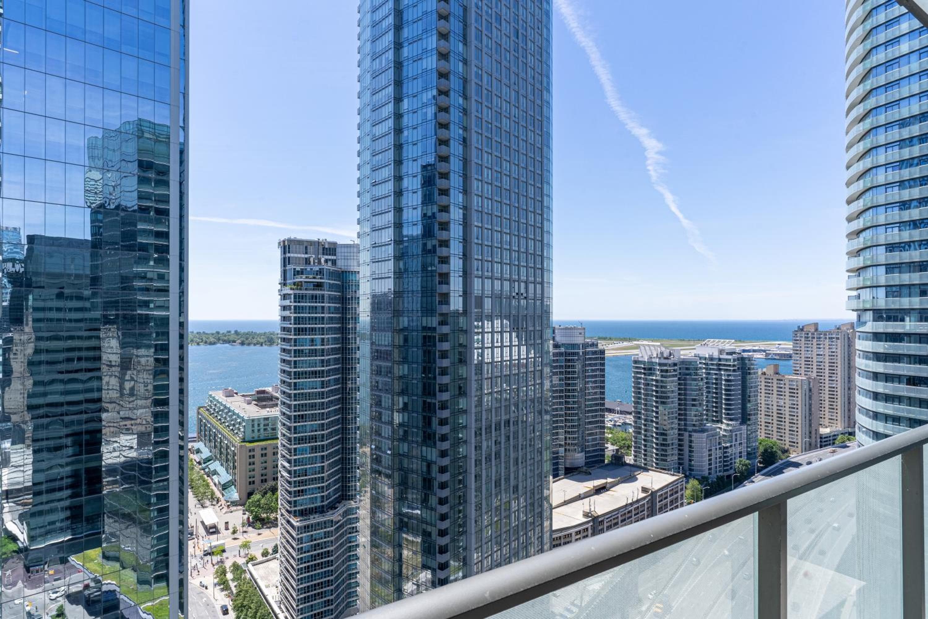 Beautiful Modern Toronto Luxurious Scotiabank Arena