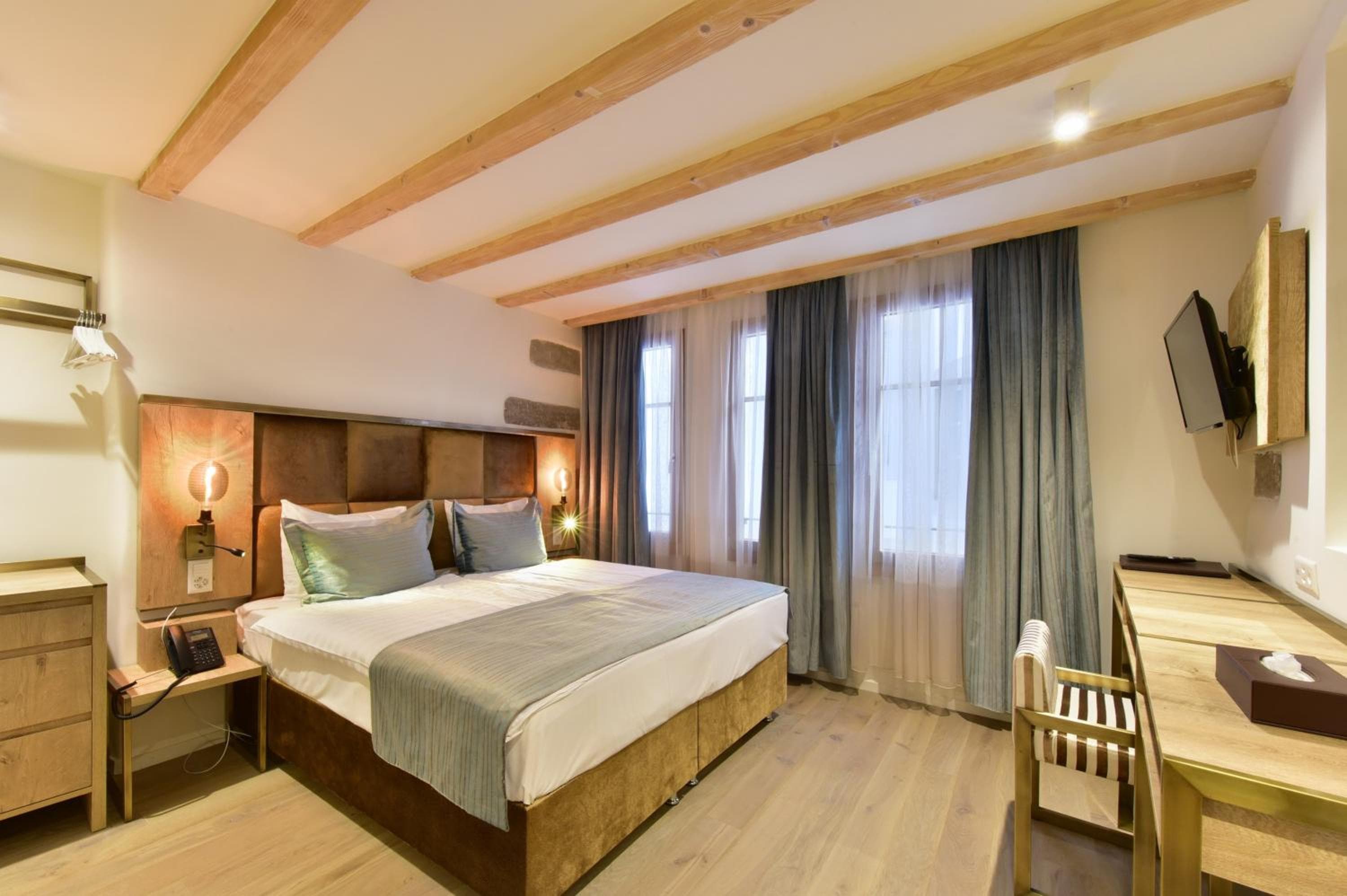 Hôtel Rousseau Plus