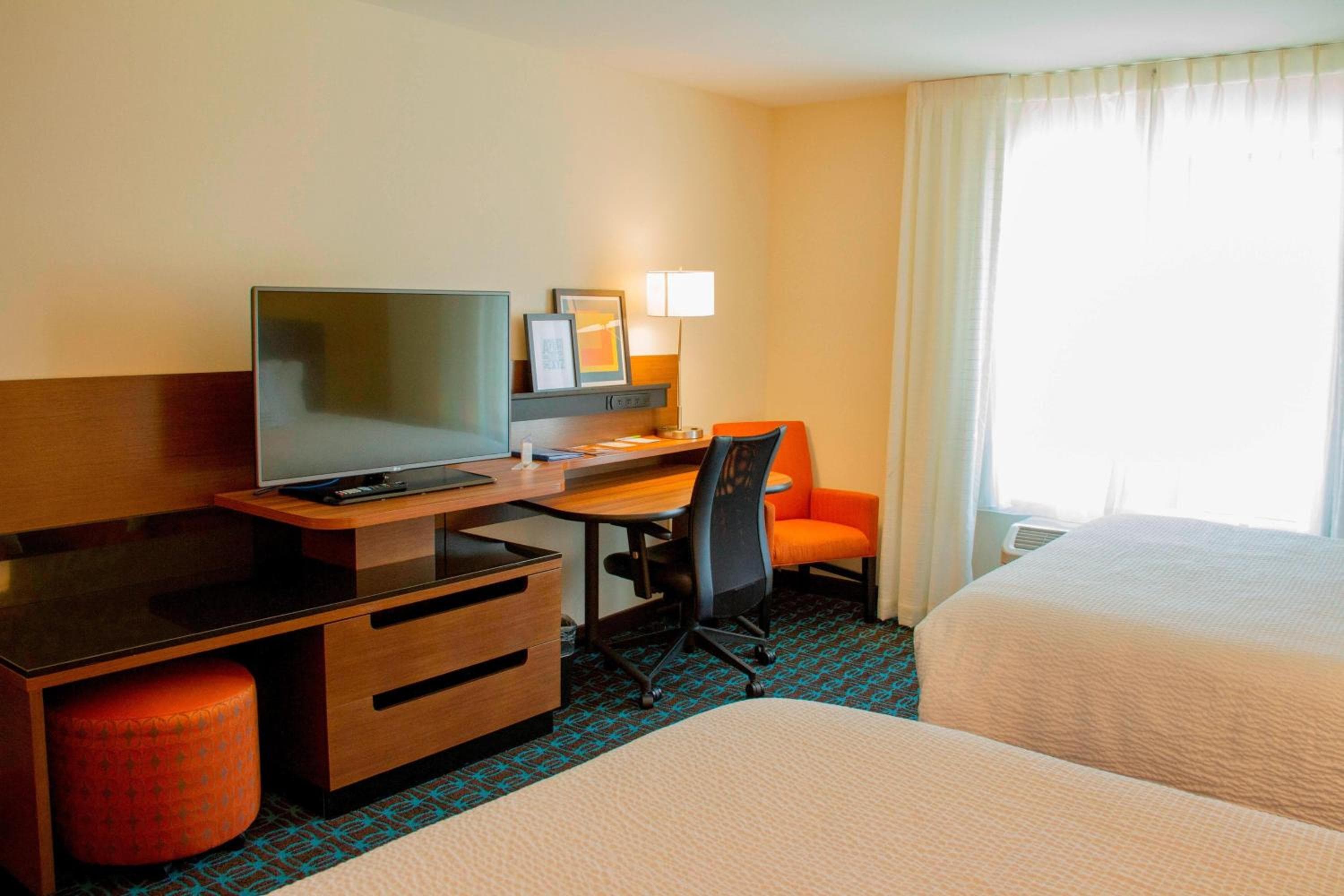 Wavecrest Lodge
