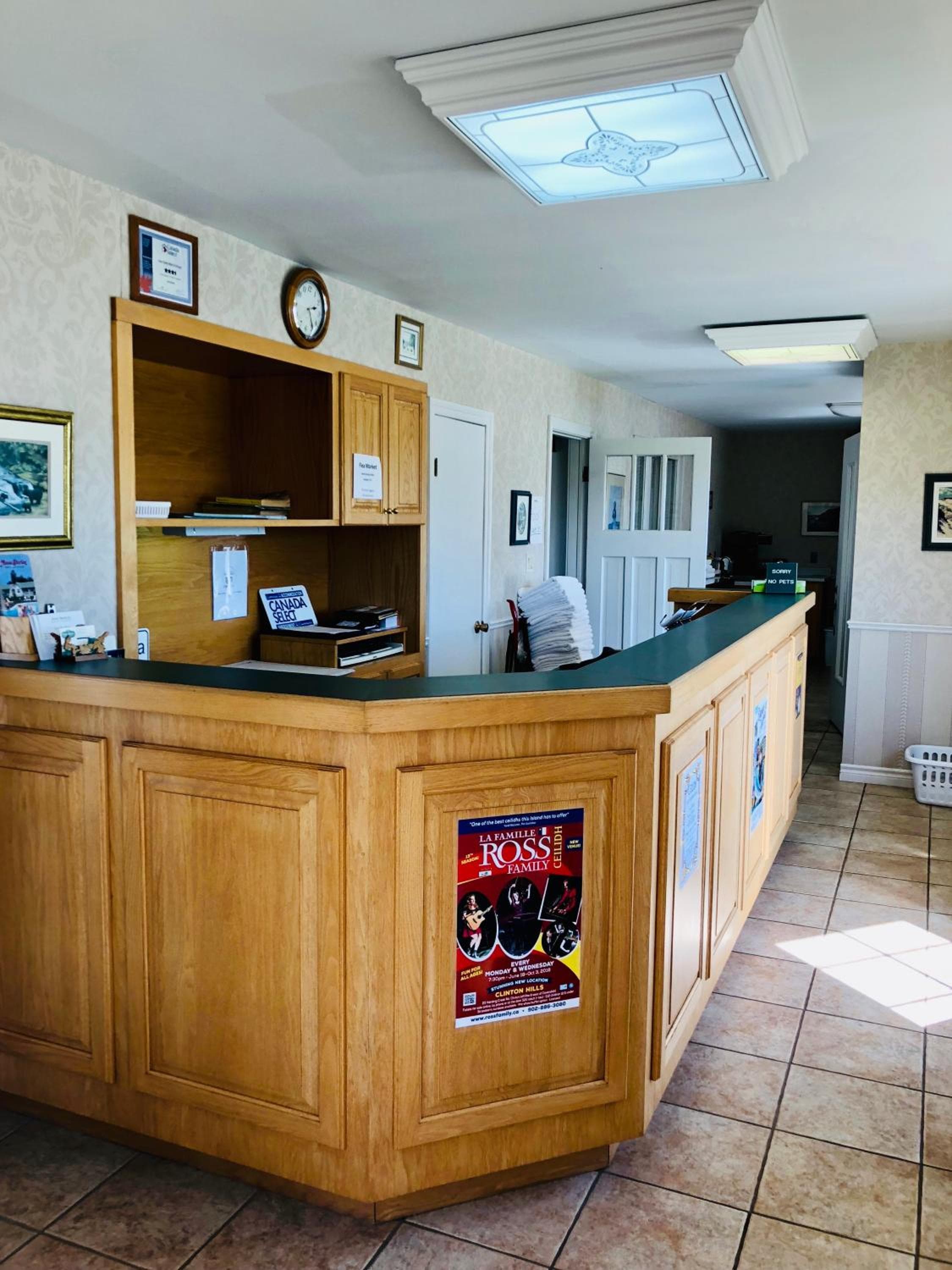 Anne Shirley Motel & Cottages