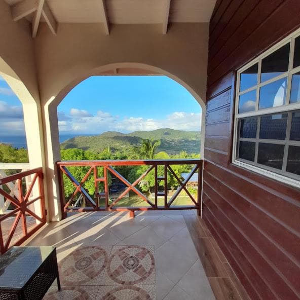 Eden Crest Villa