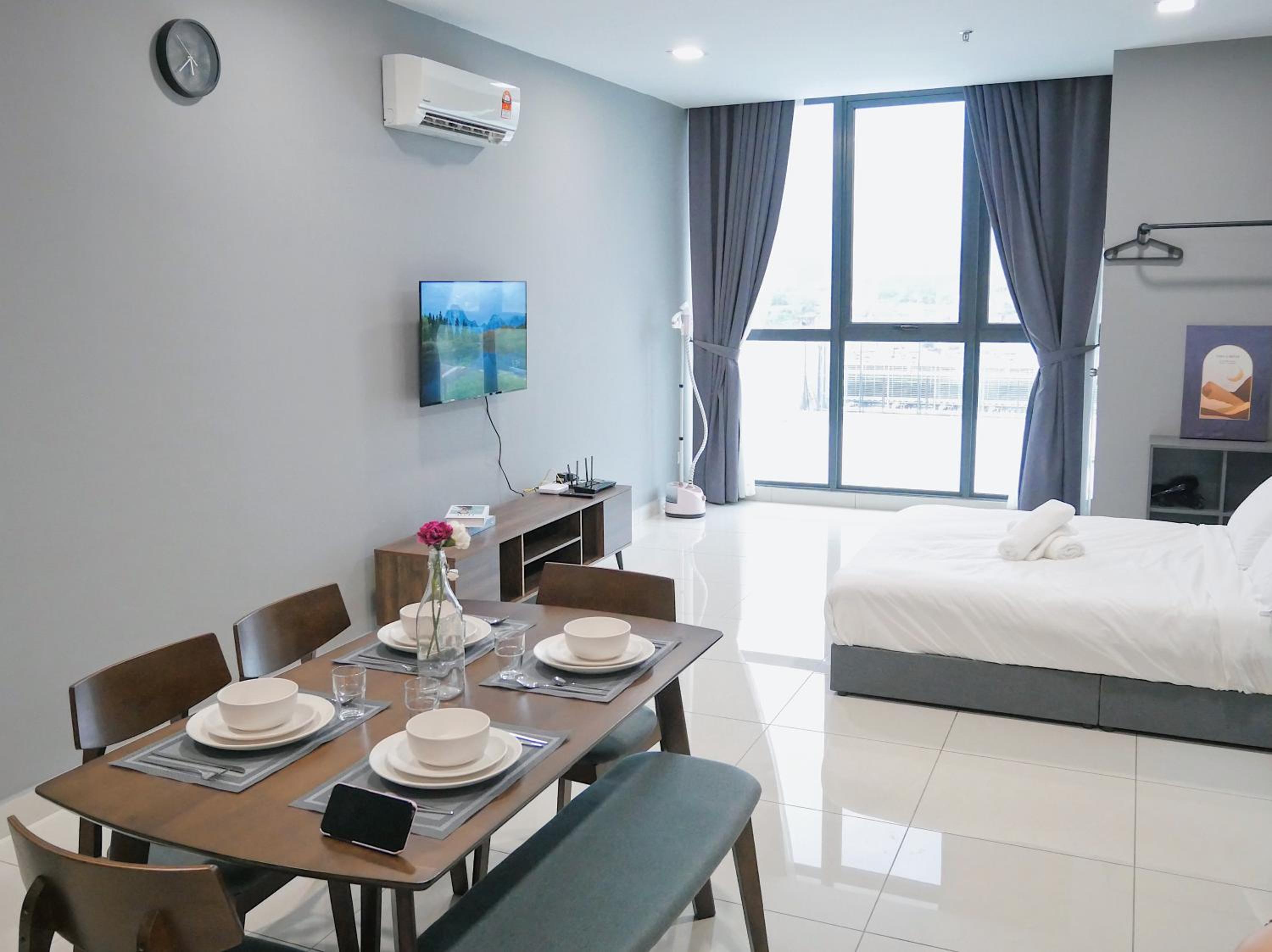 Atria SOFO Suites By Stay In