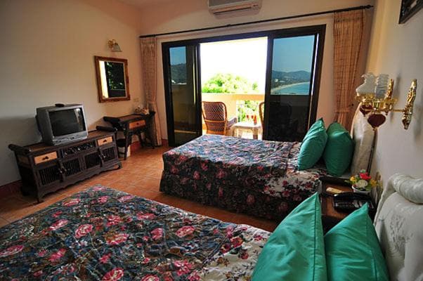 Baan Karon Hill Phuket Resort