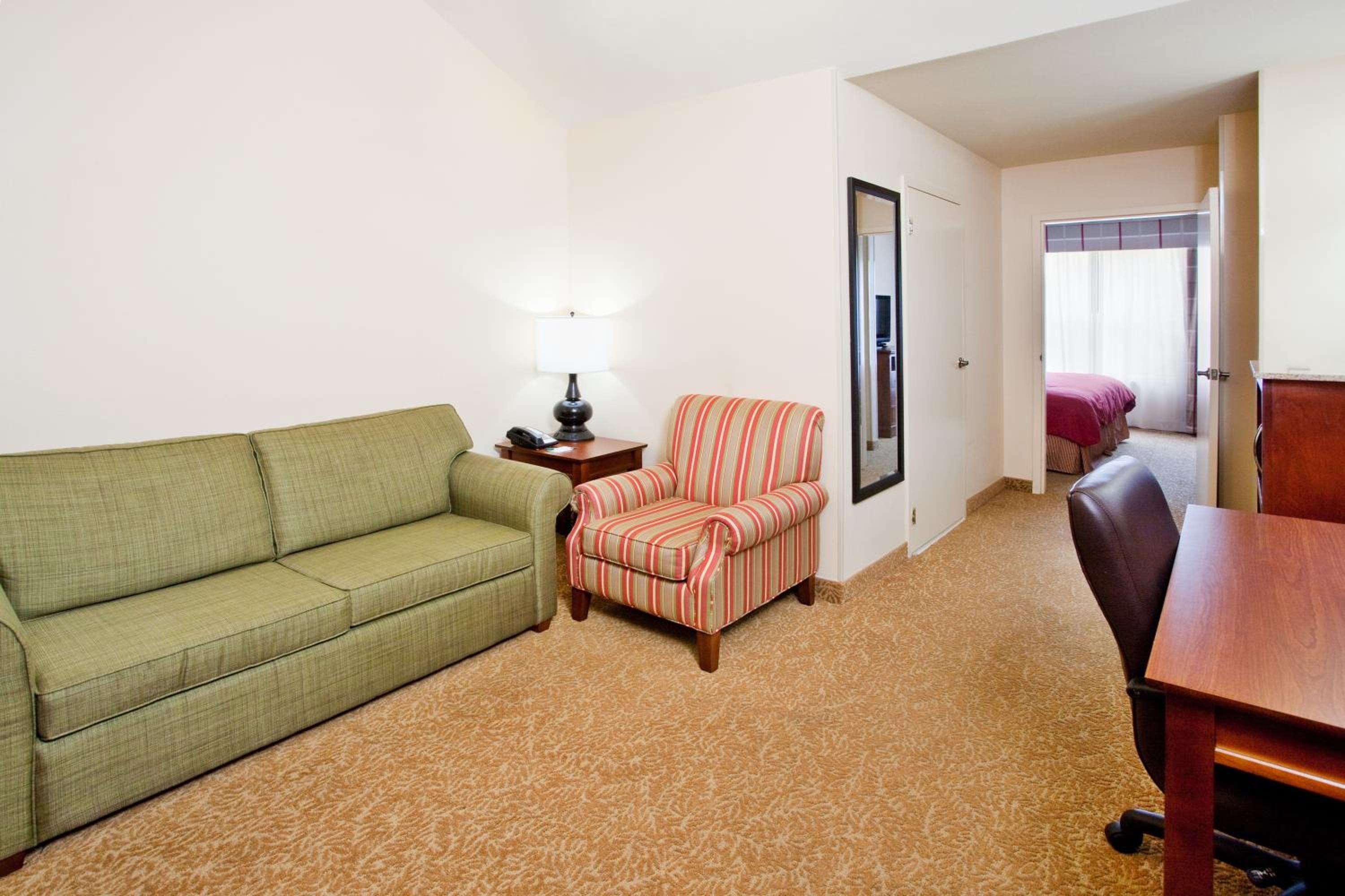 Baymont Inn & Suites by Wyndham Morrow - Atlanta I-75 South