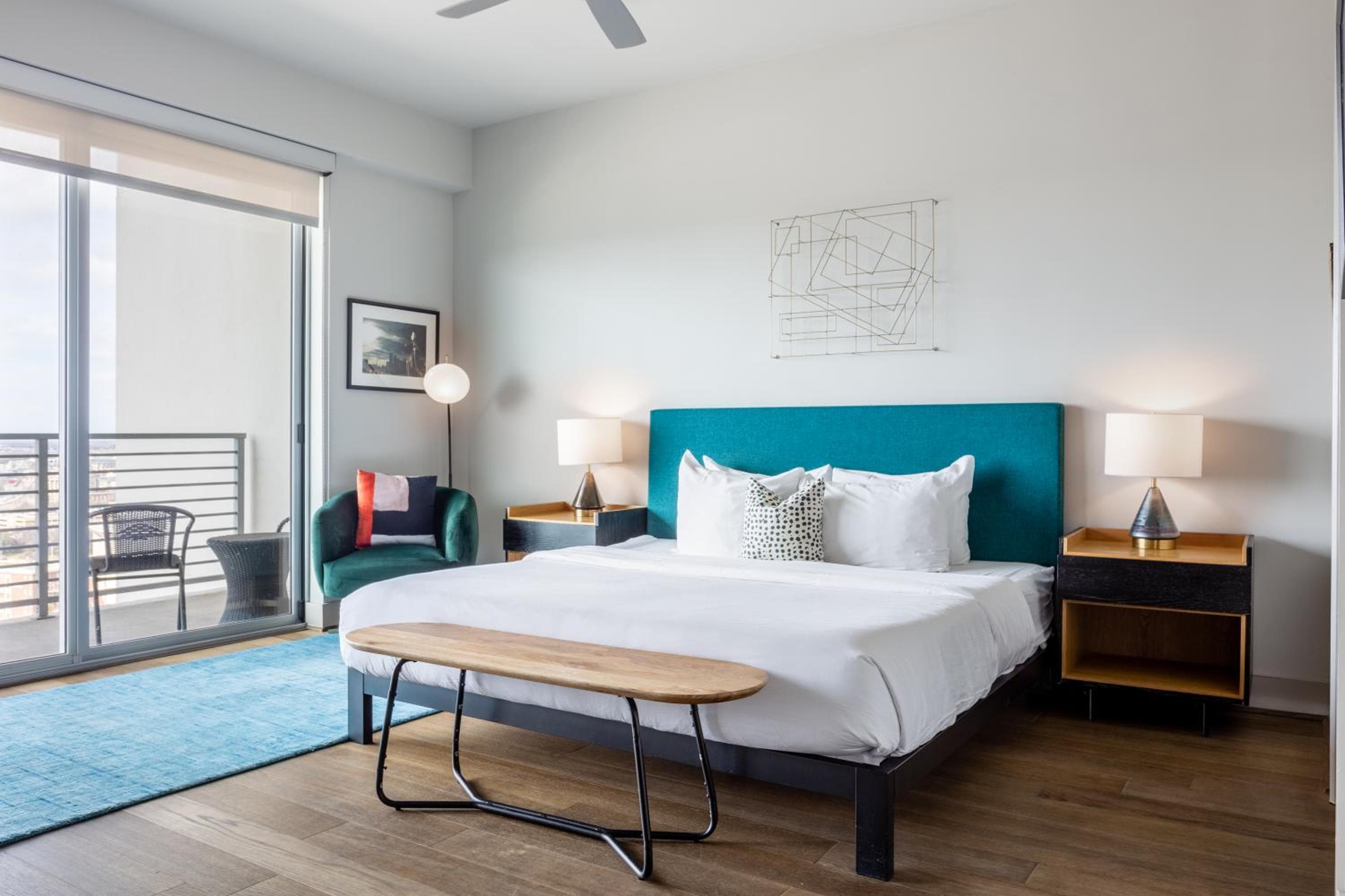 Mint House Dallas - Victory Park