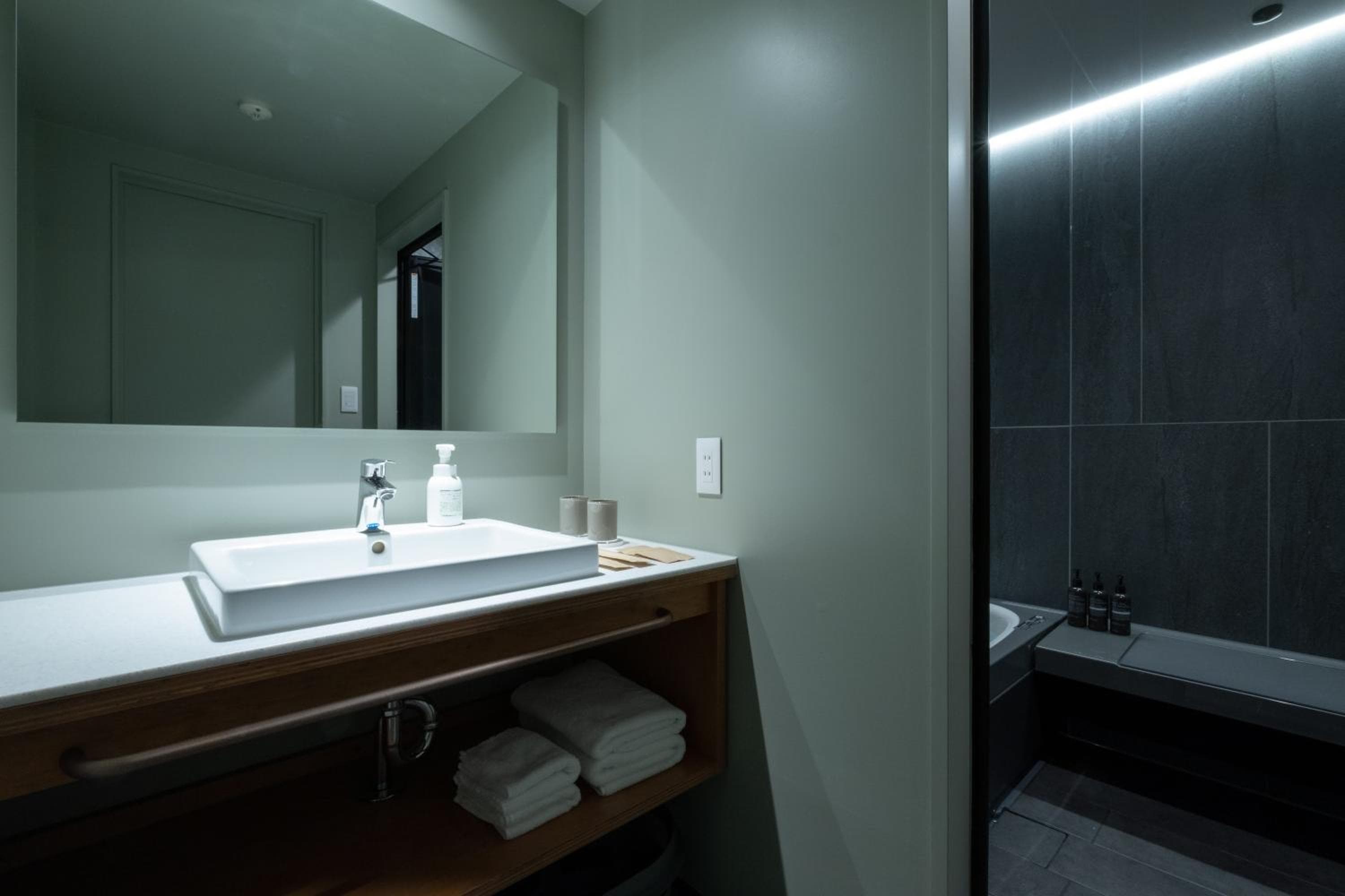 KAIKA Tokyo by THE SHARE HOTELS