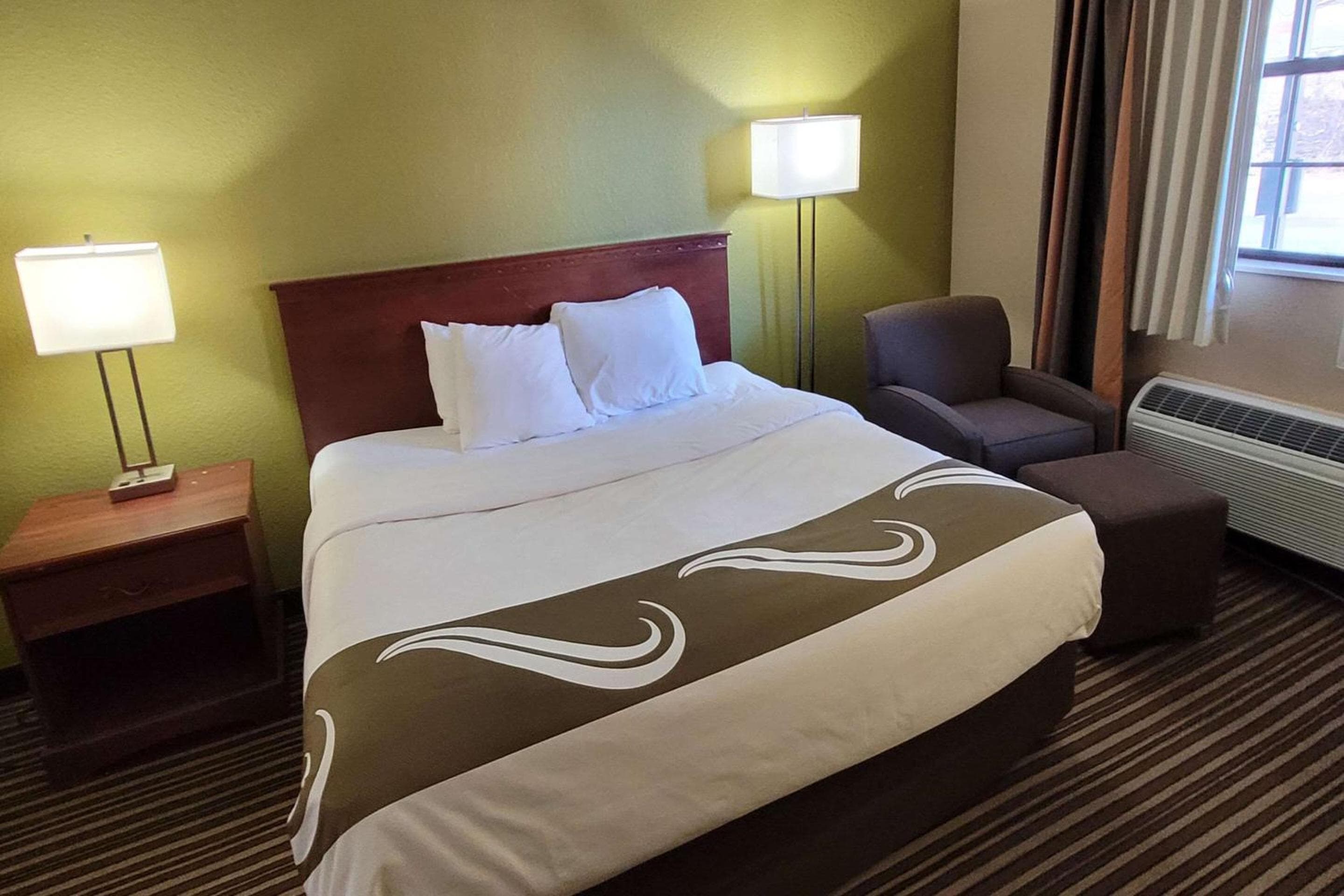 Quality Inn & Suites Columbia I-70
