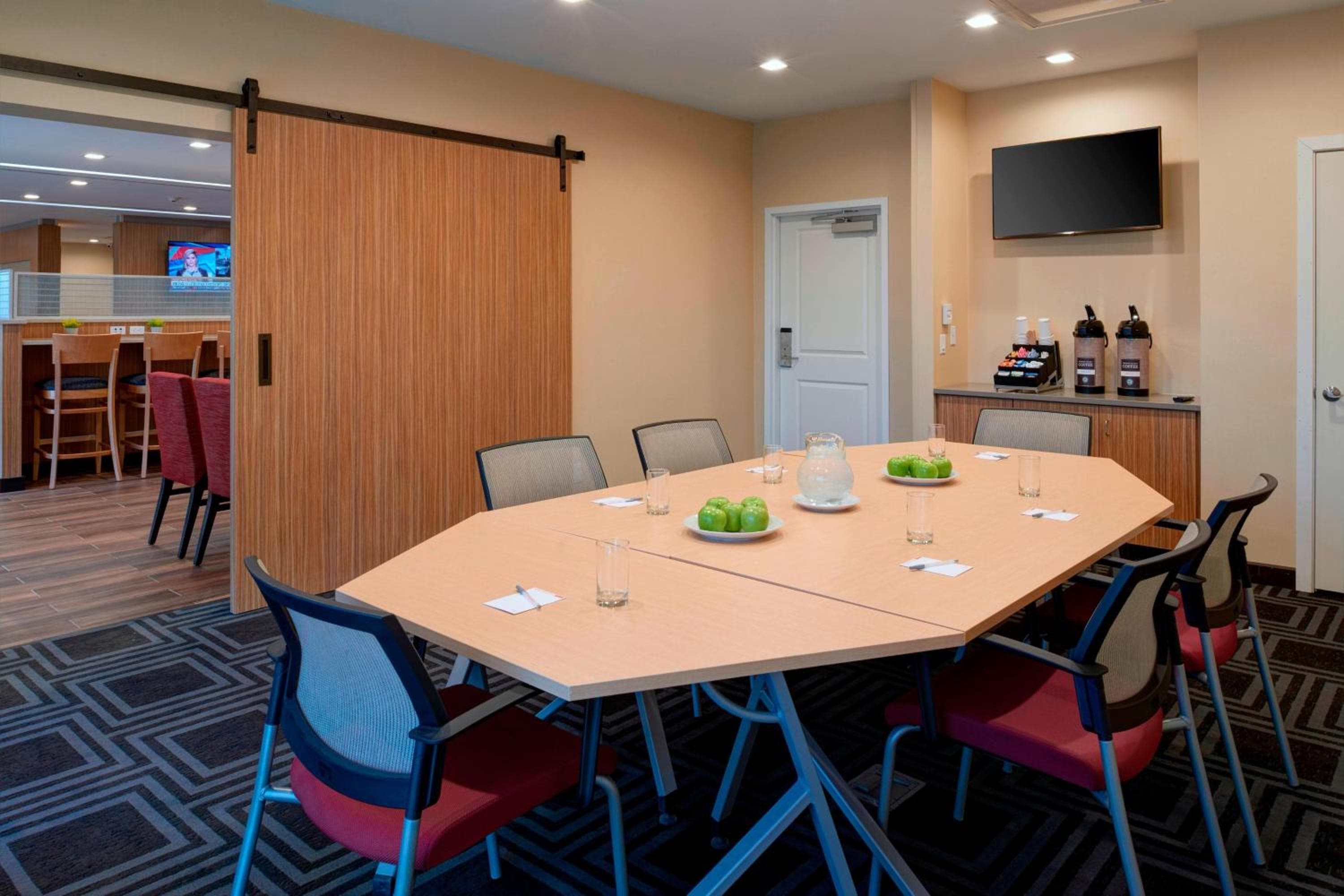 TownePlace Suites by Marriott Grand Rapids Airport