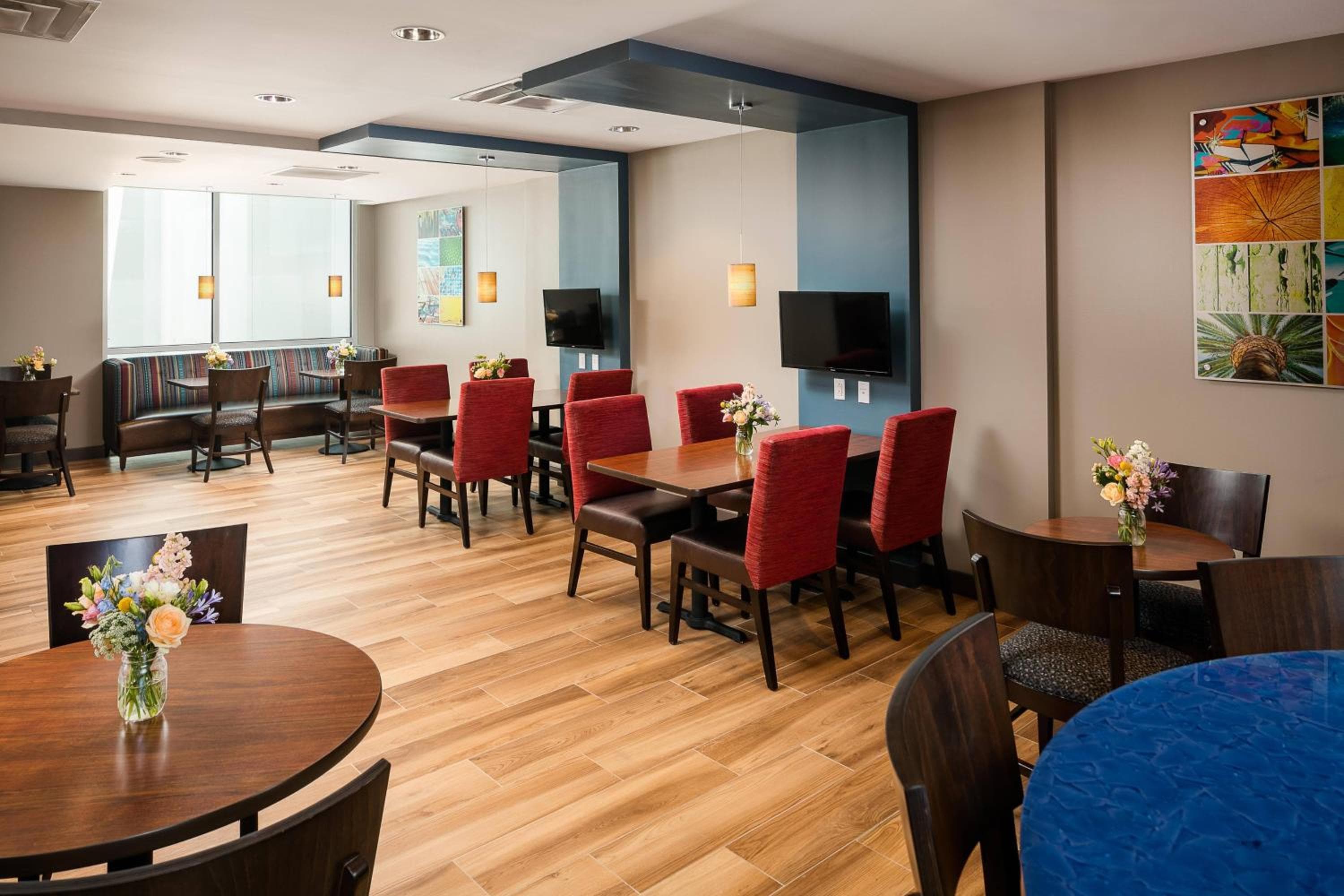TownePlace Suites by Marriott San Diego Downtown