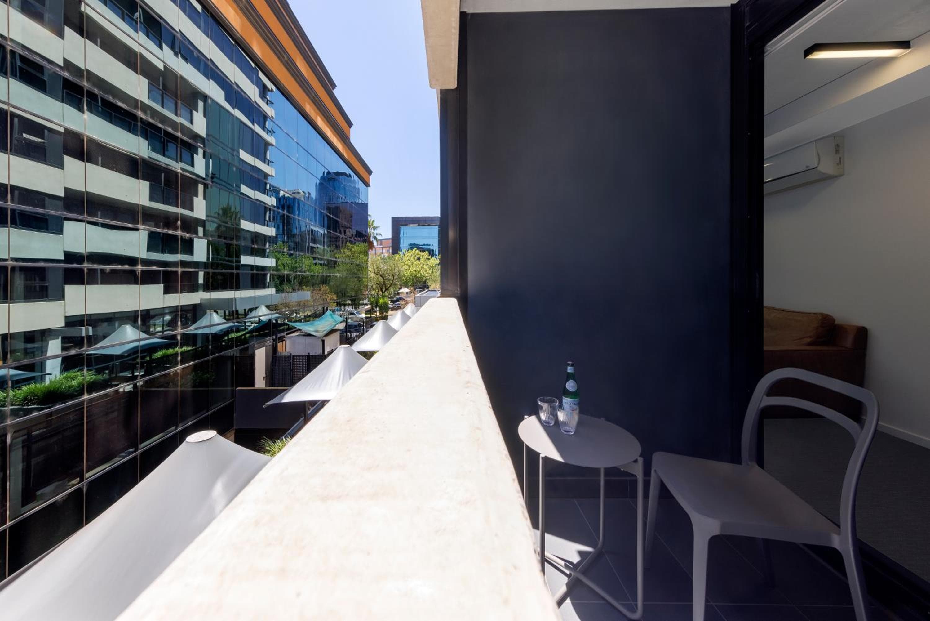 Oaks Melbourne St Kilda Road Hotel