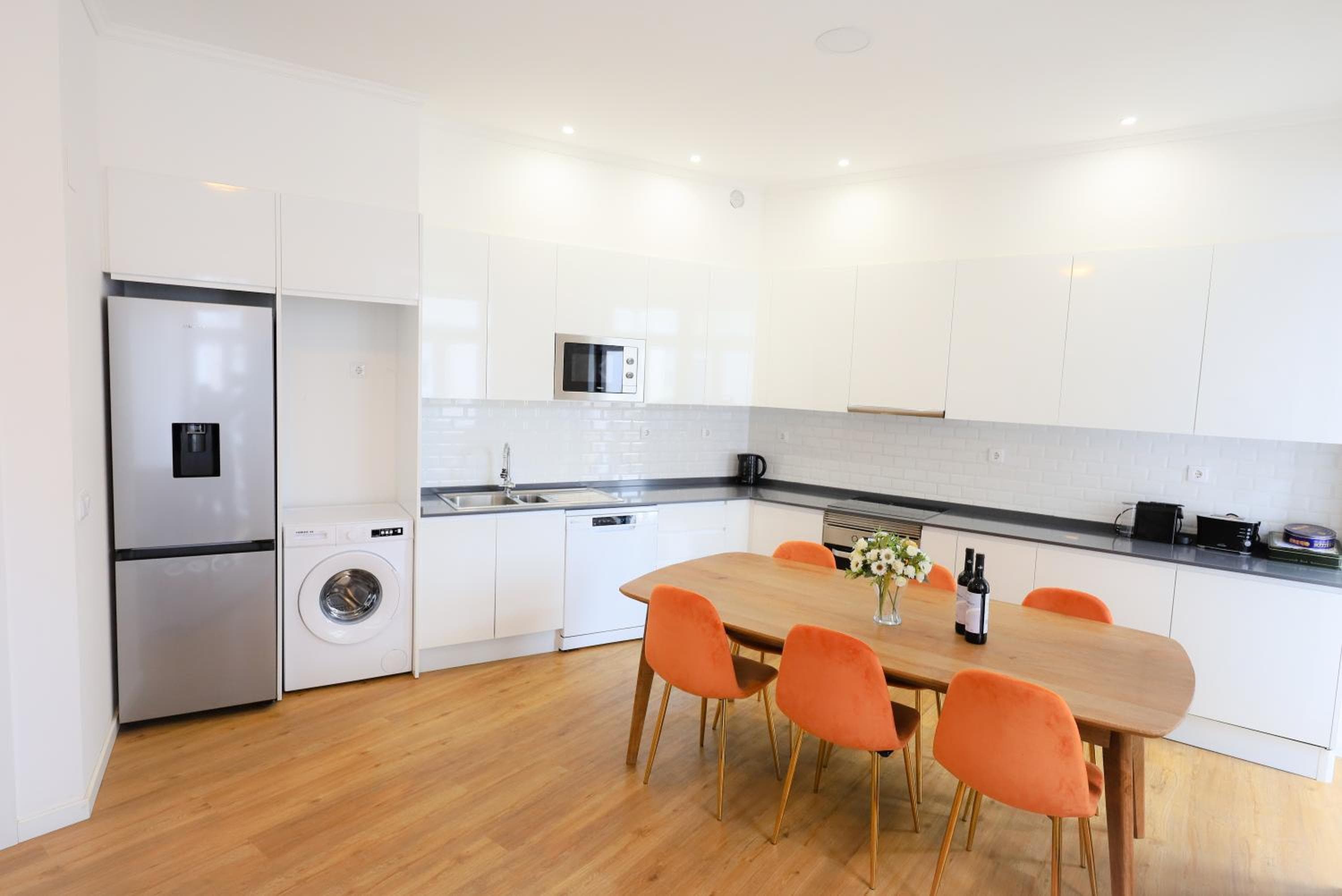 Lisboa Intendente 3Bedroom Apartment with Balcony