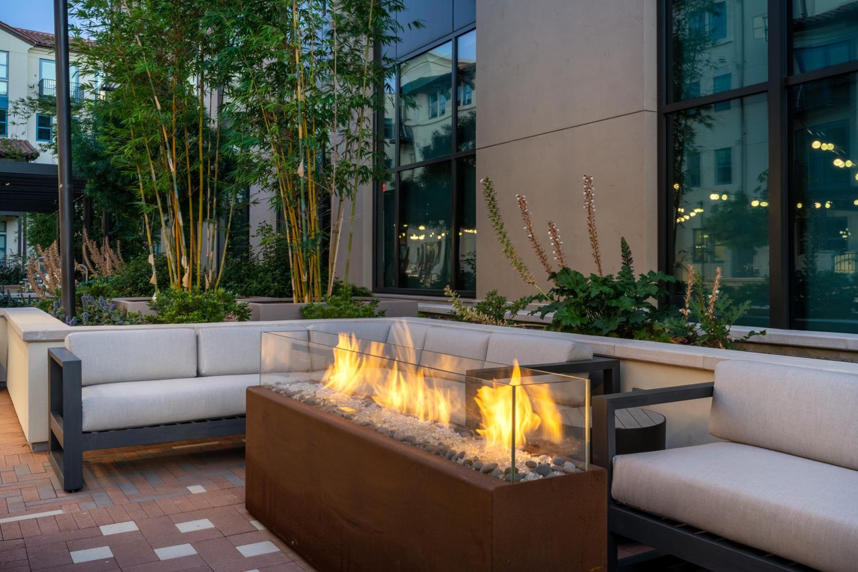 Mint House Menlo Park by Kasa