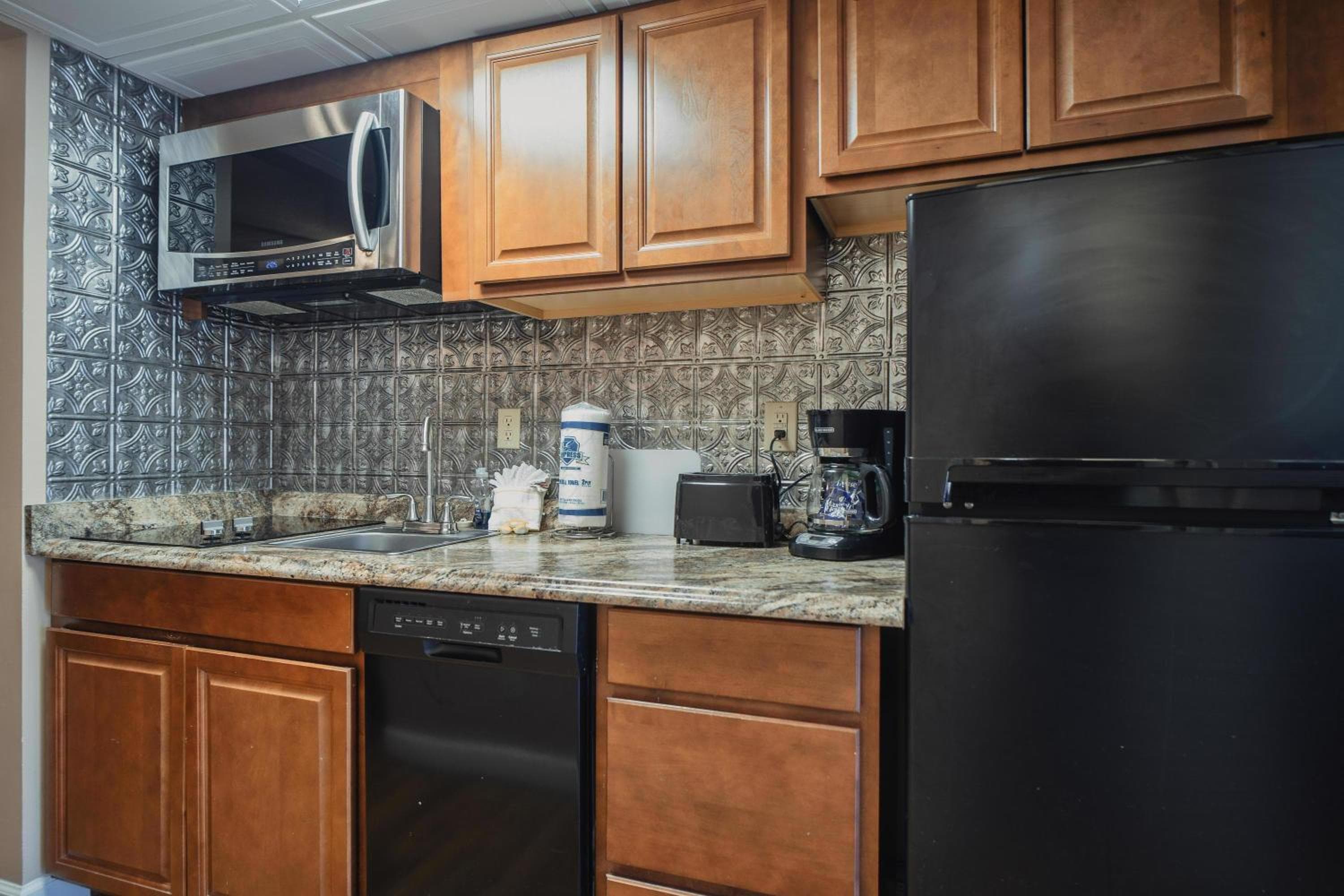 Oak Square - Unit 403