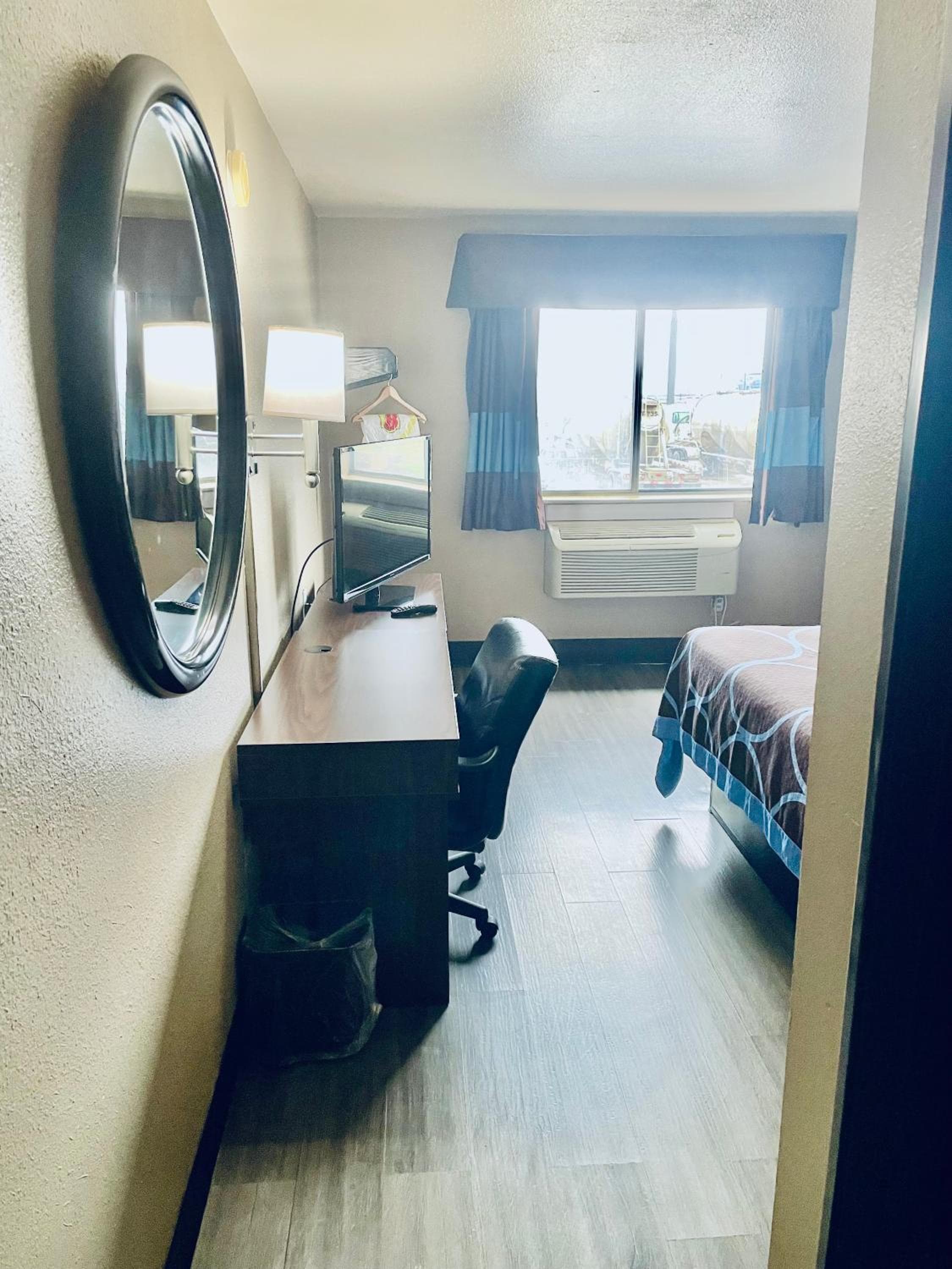 Super 8 by Wyndham Corbin KY