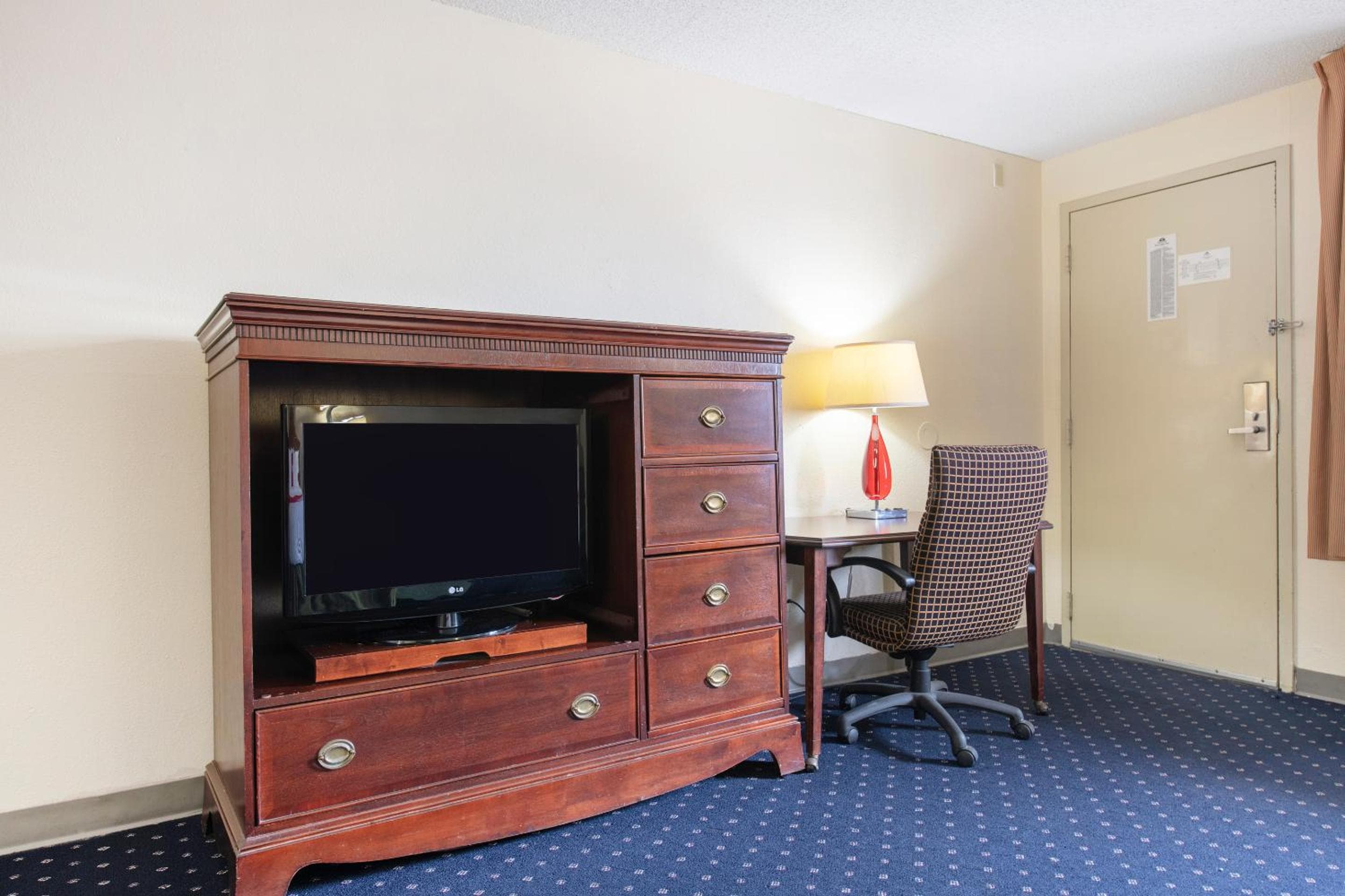 OYO Hotel Tulsa International Airport