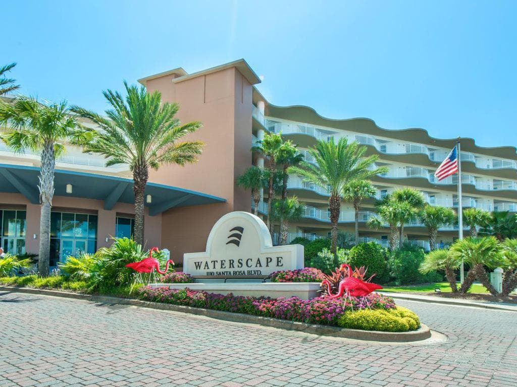 Incredible Courtyard Pools and Gulf Views Waterscape C506 Sleeps 10