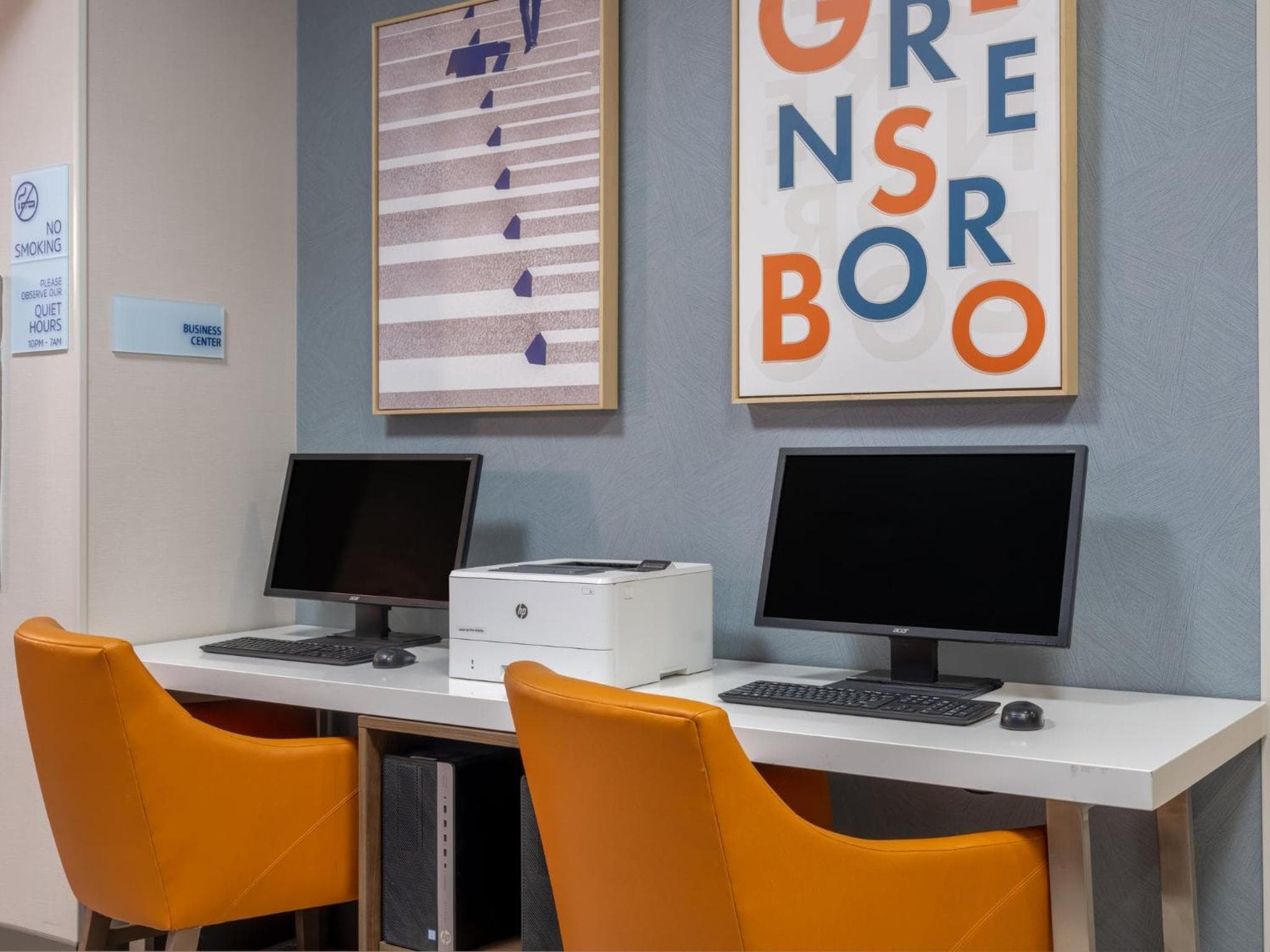 Holiday Inn Express & Suites Greensboro - I-40 atWendover by IHG