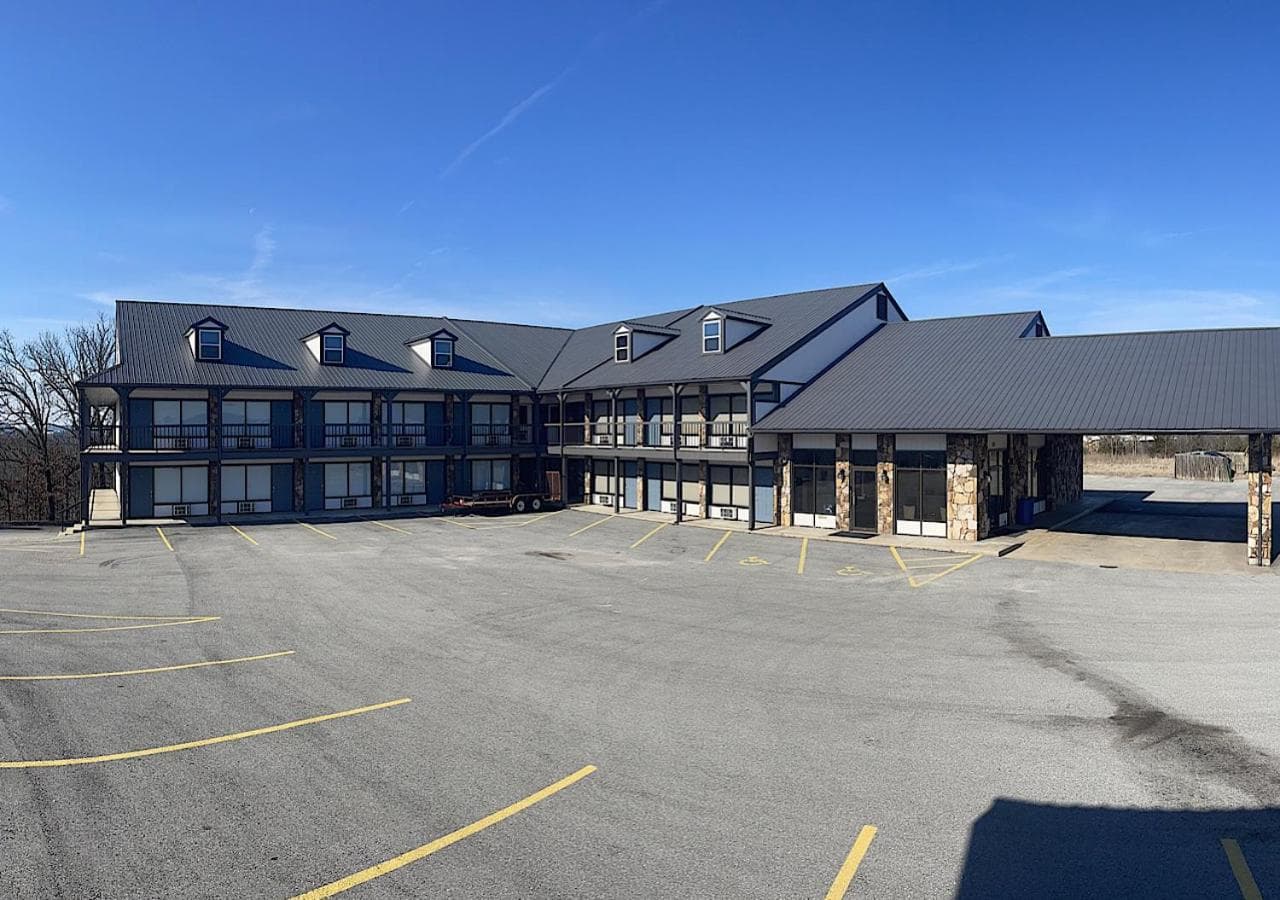 Days Inn by Wyndham Branson Ozarks