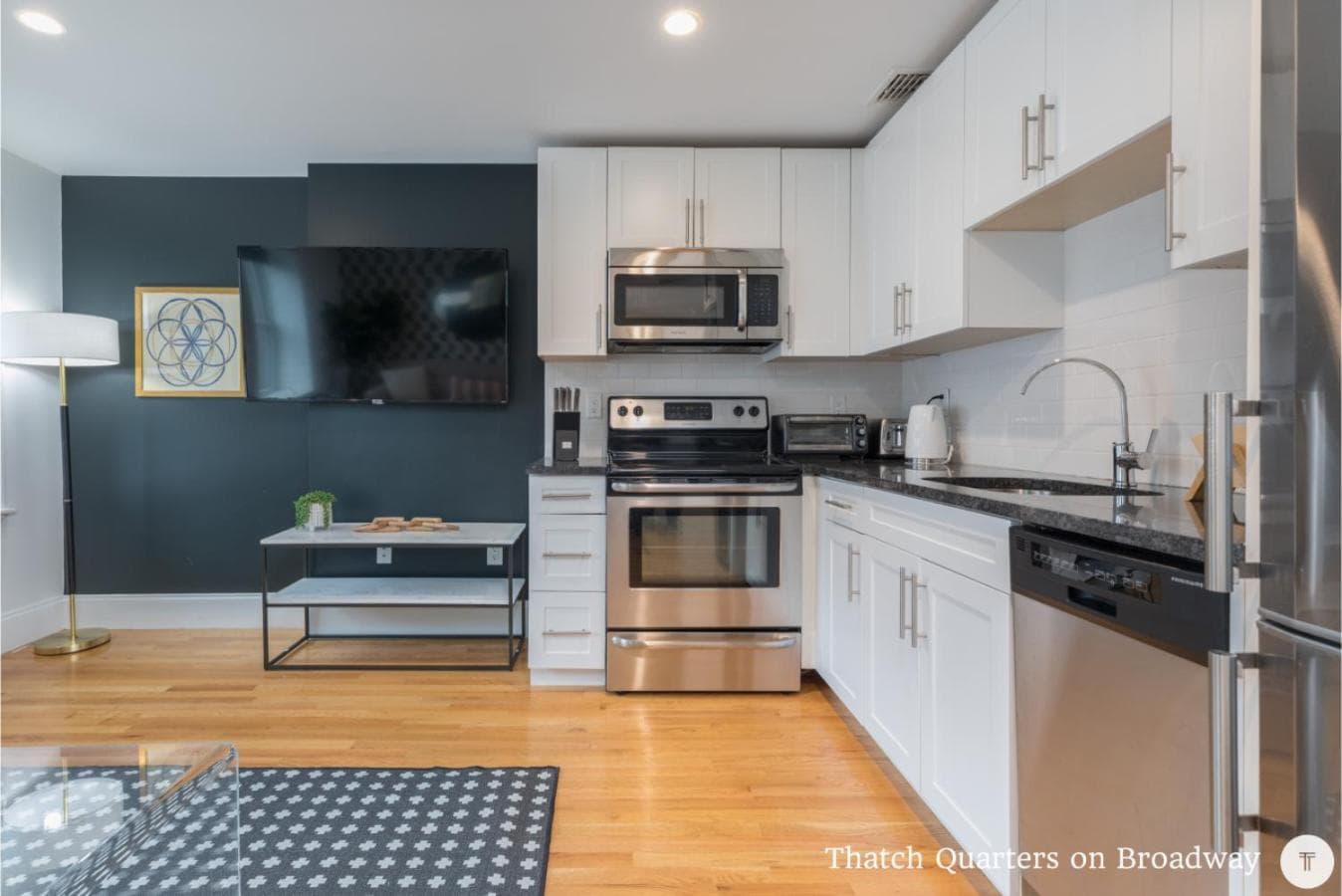 West Broadway Quarters by Thatch