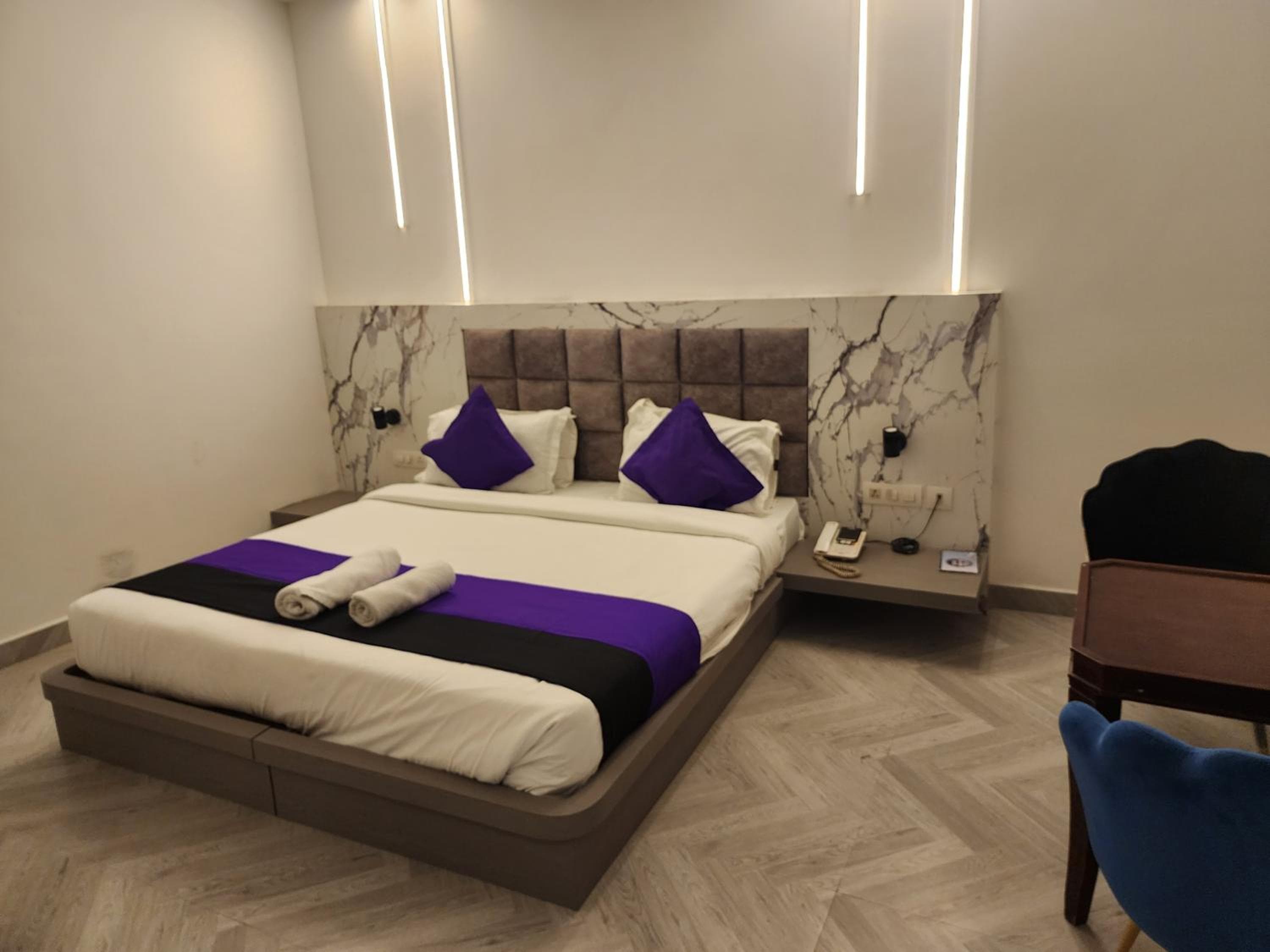 Square 9 Inn - A Boutique Hotel
