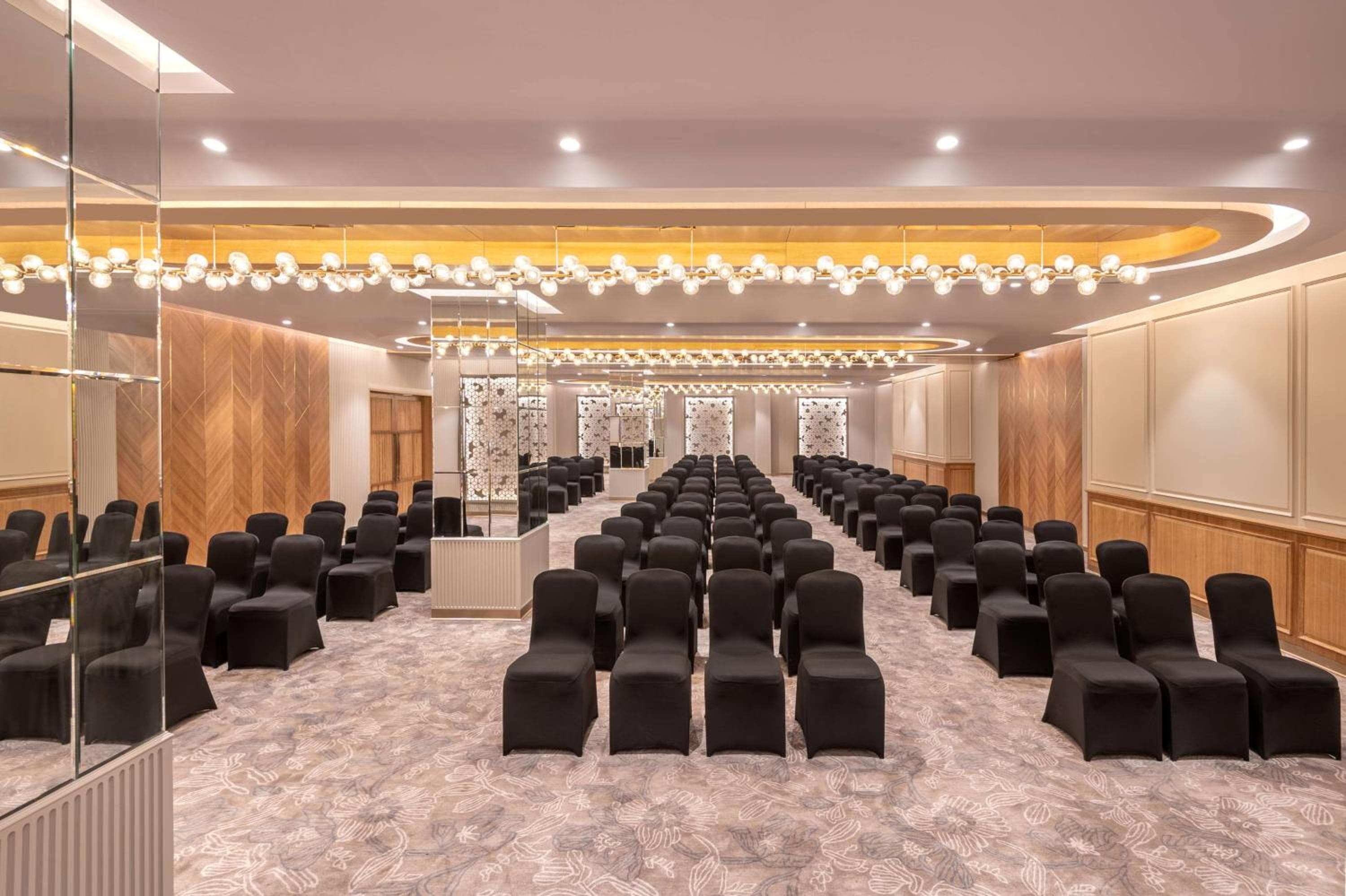 Radisson Hotel Sector 29 Gurugram