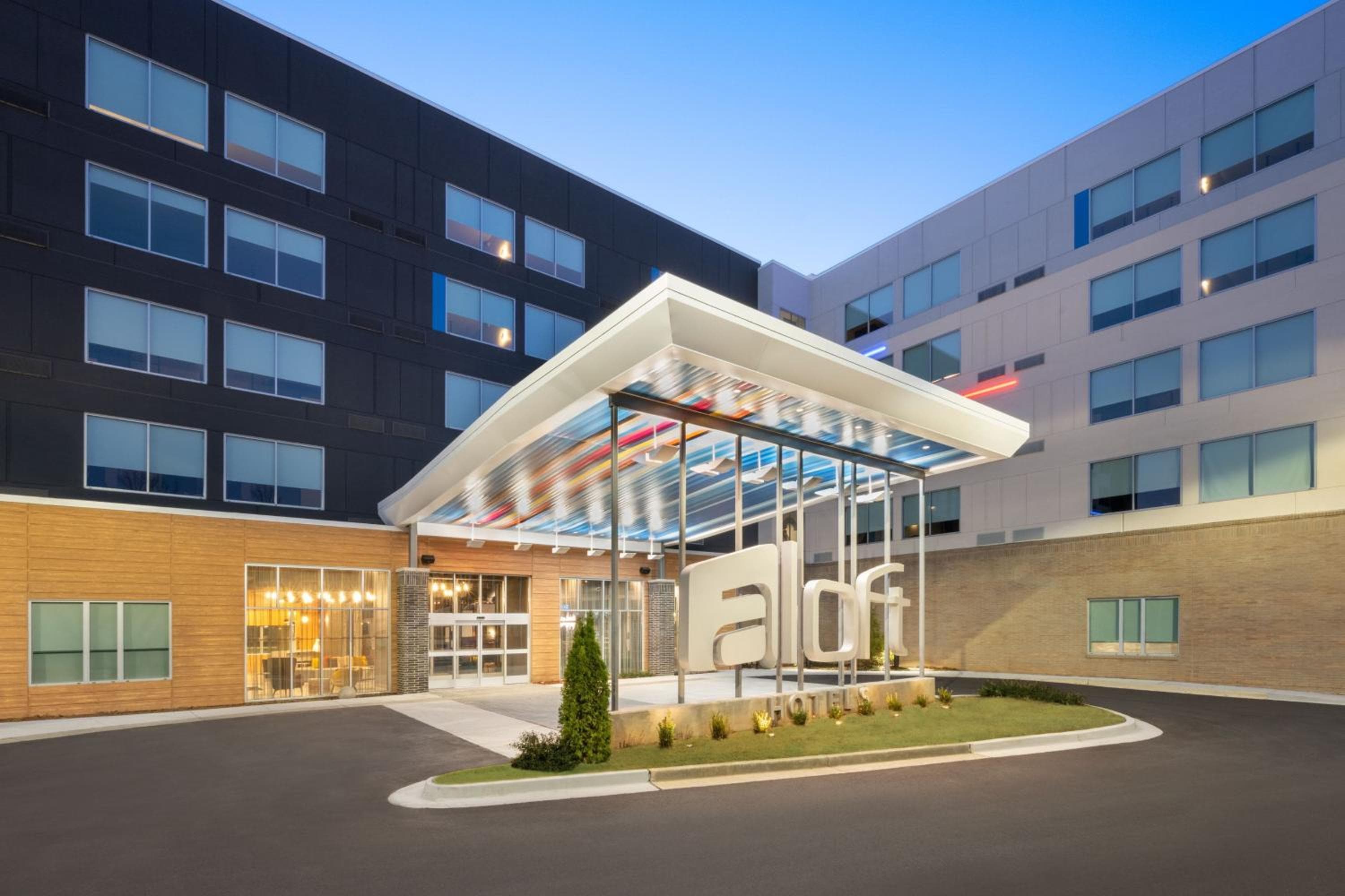 Aloft by Marriott Lawrenceville Sugarloaf