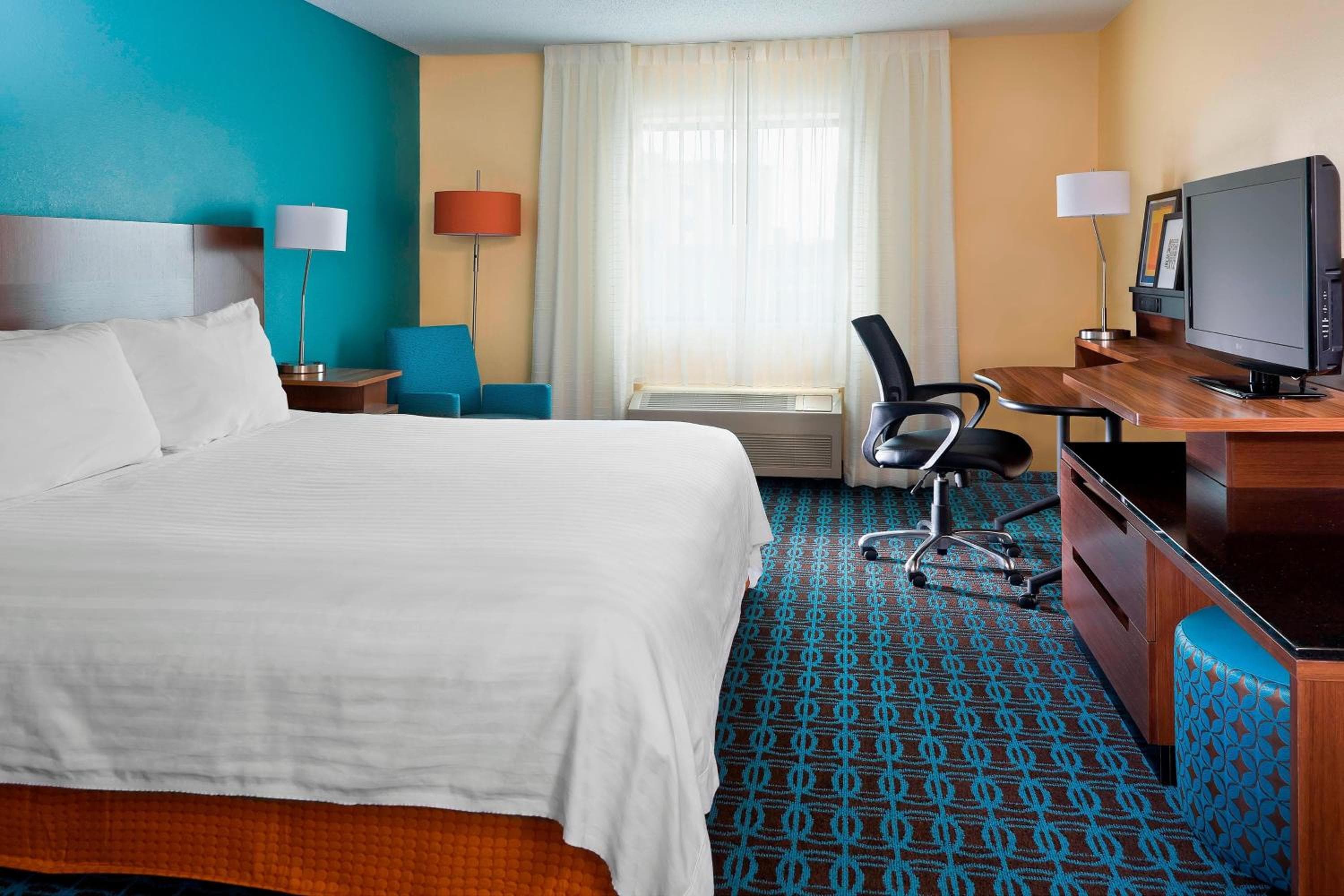 Fairfield Inn & Suites Lexington Keeneland Airport