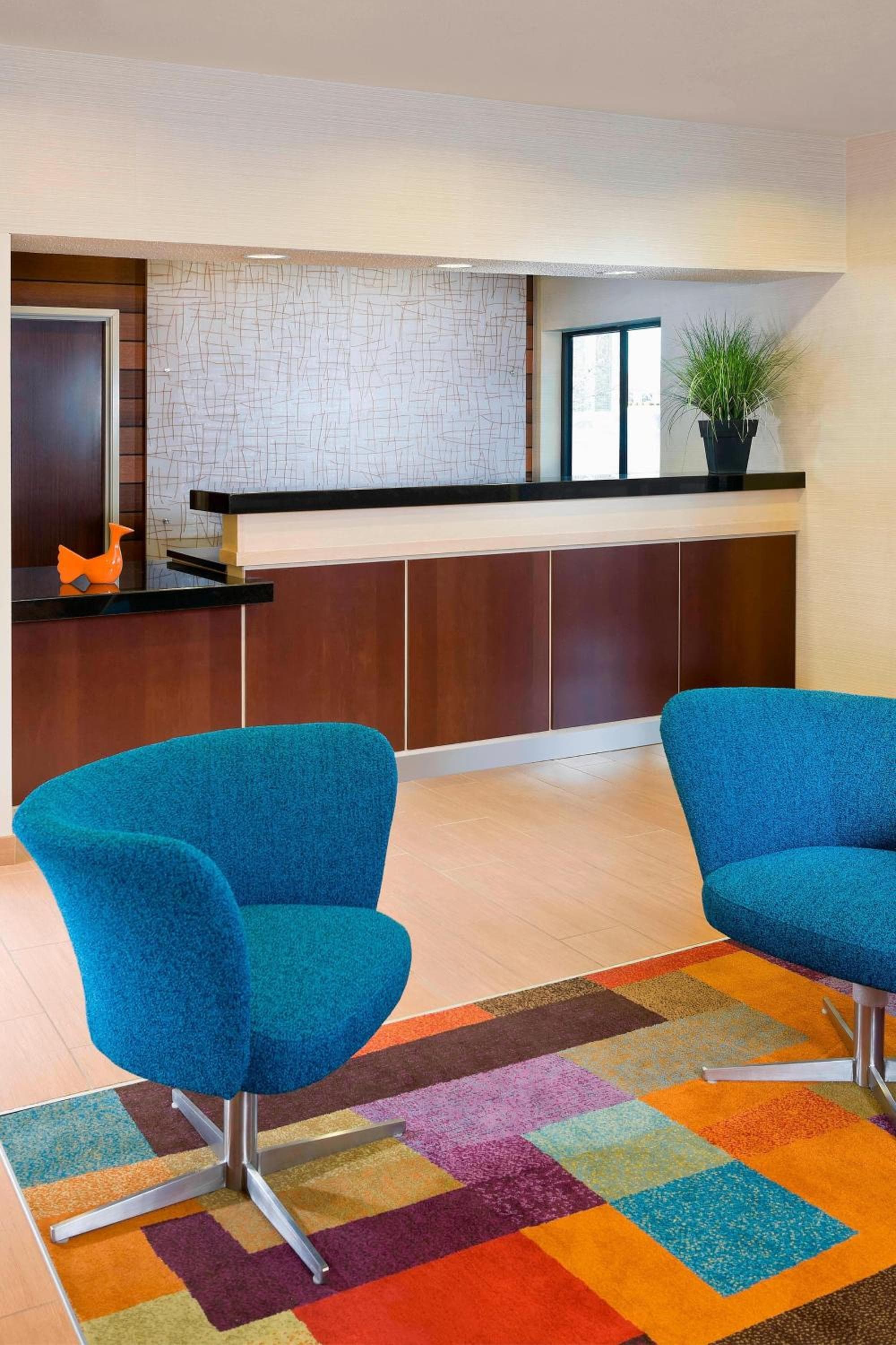 Fairfield Inn & Suites Lexington Keeneland Airport