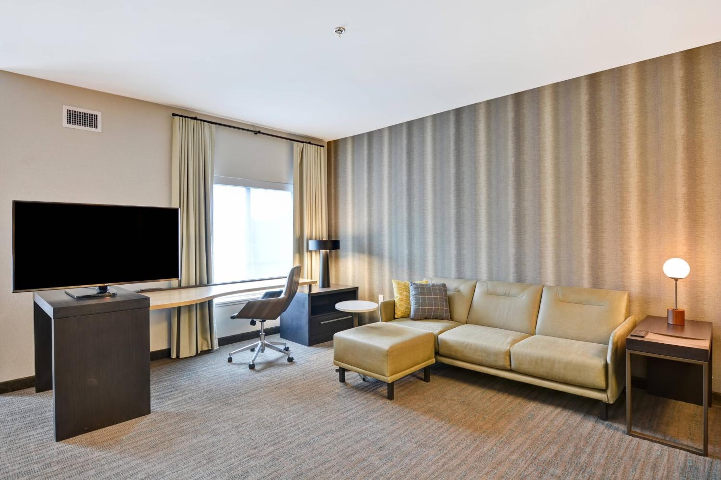 Residence Inn by Marriott Cleveland Airport/Middleburg Heights