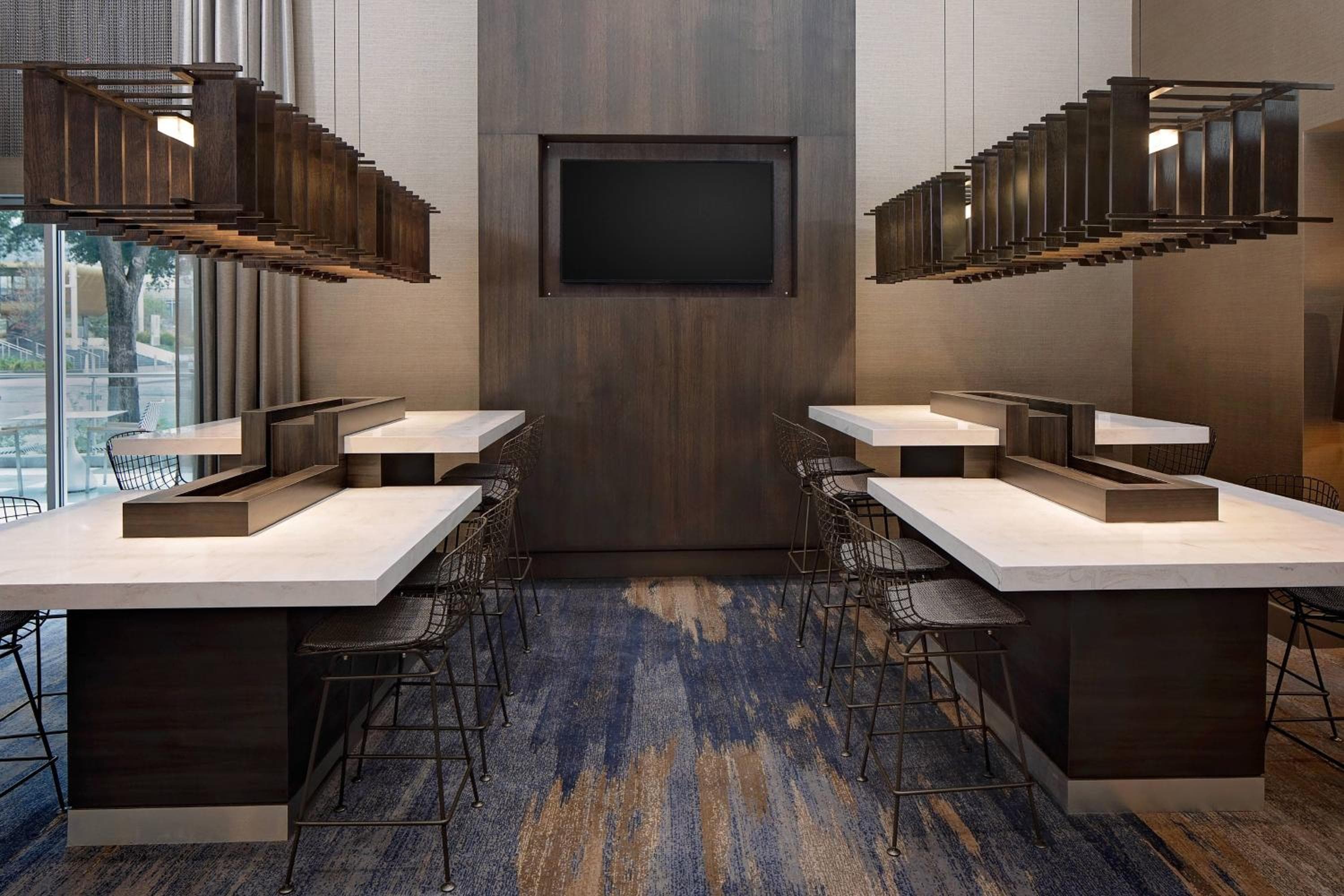 Courtyard by Marriott Dallas Downtown/Reunion District