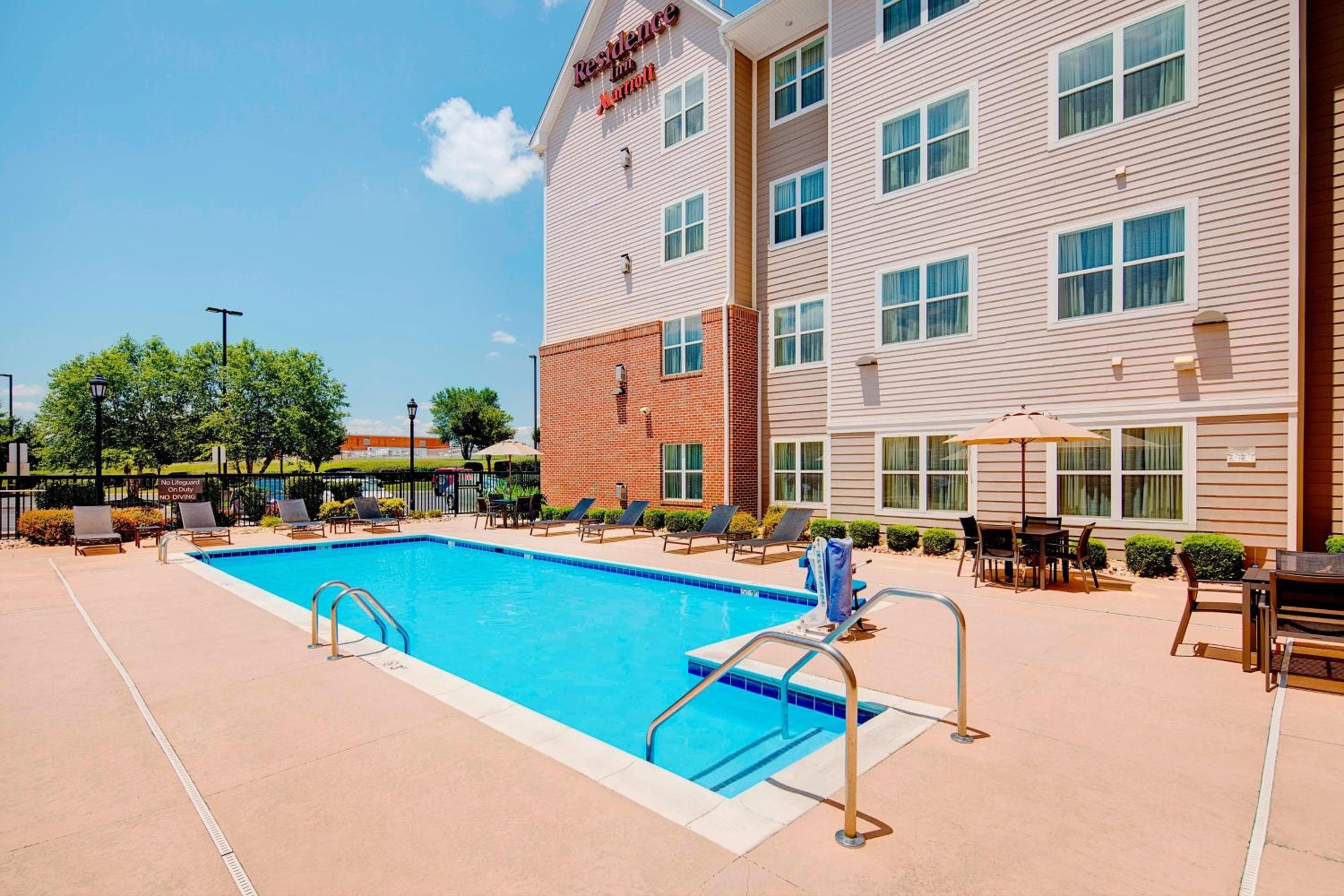 Residence Inn by Marriott Roanoke Airport