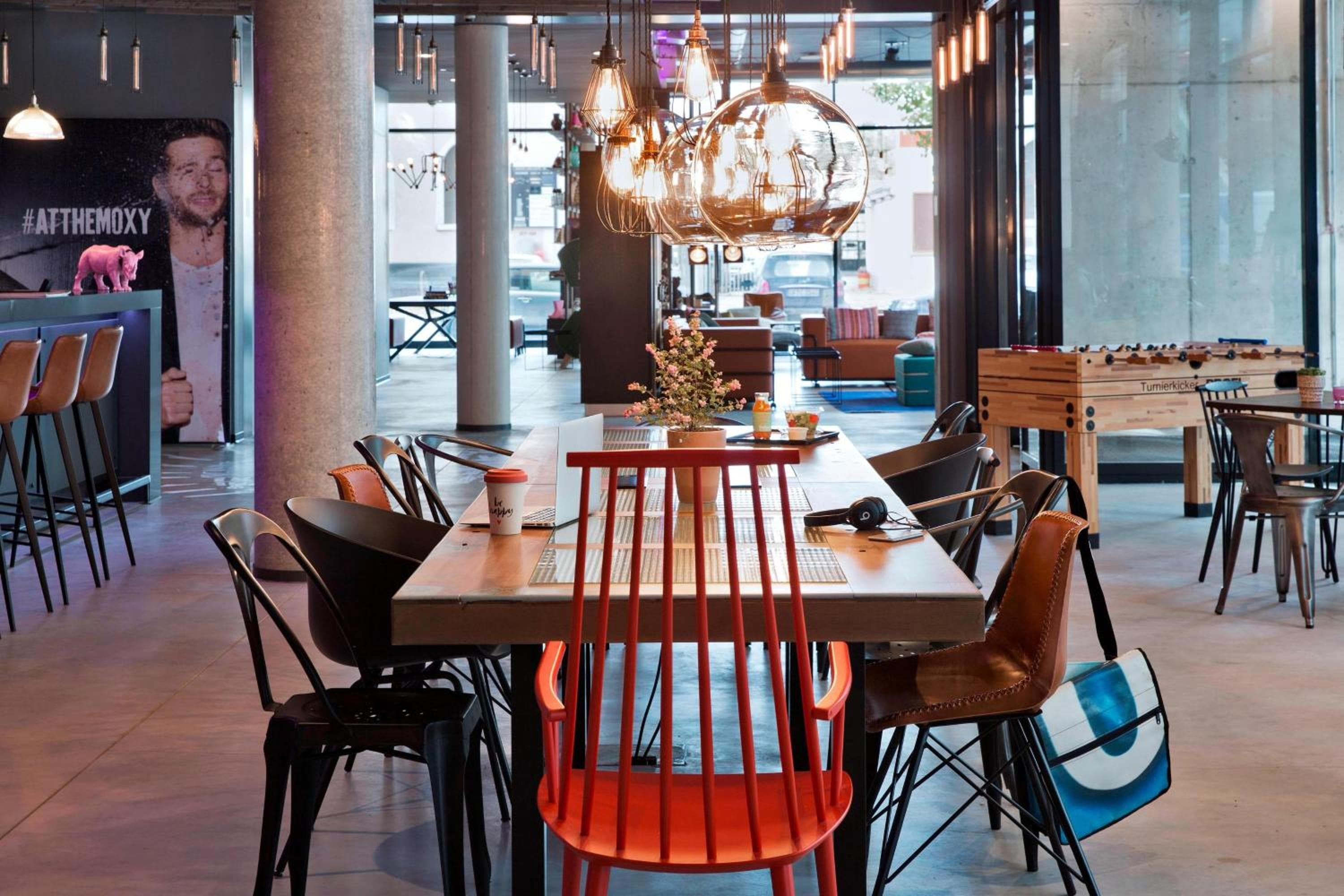 MOXY Frankfurt East