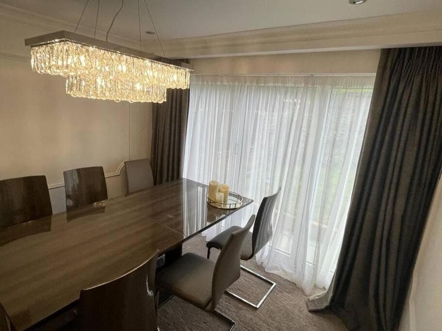Lovely 3 bedroom house in Borehamwood .
